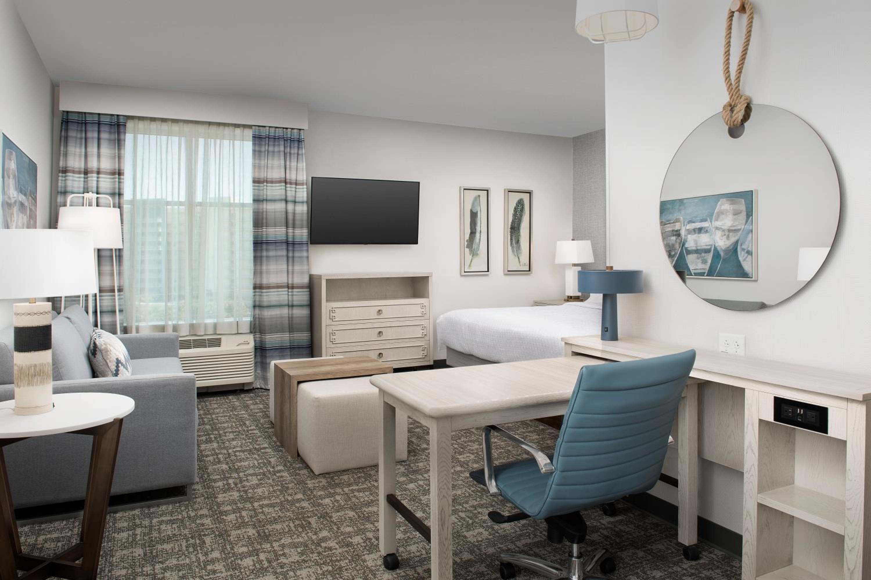 King Studio Suite - Photo 15