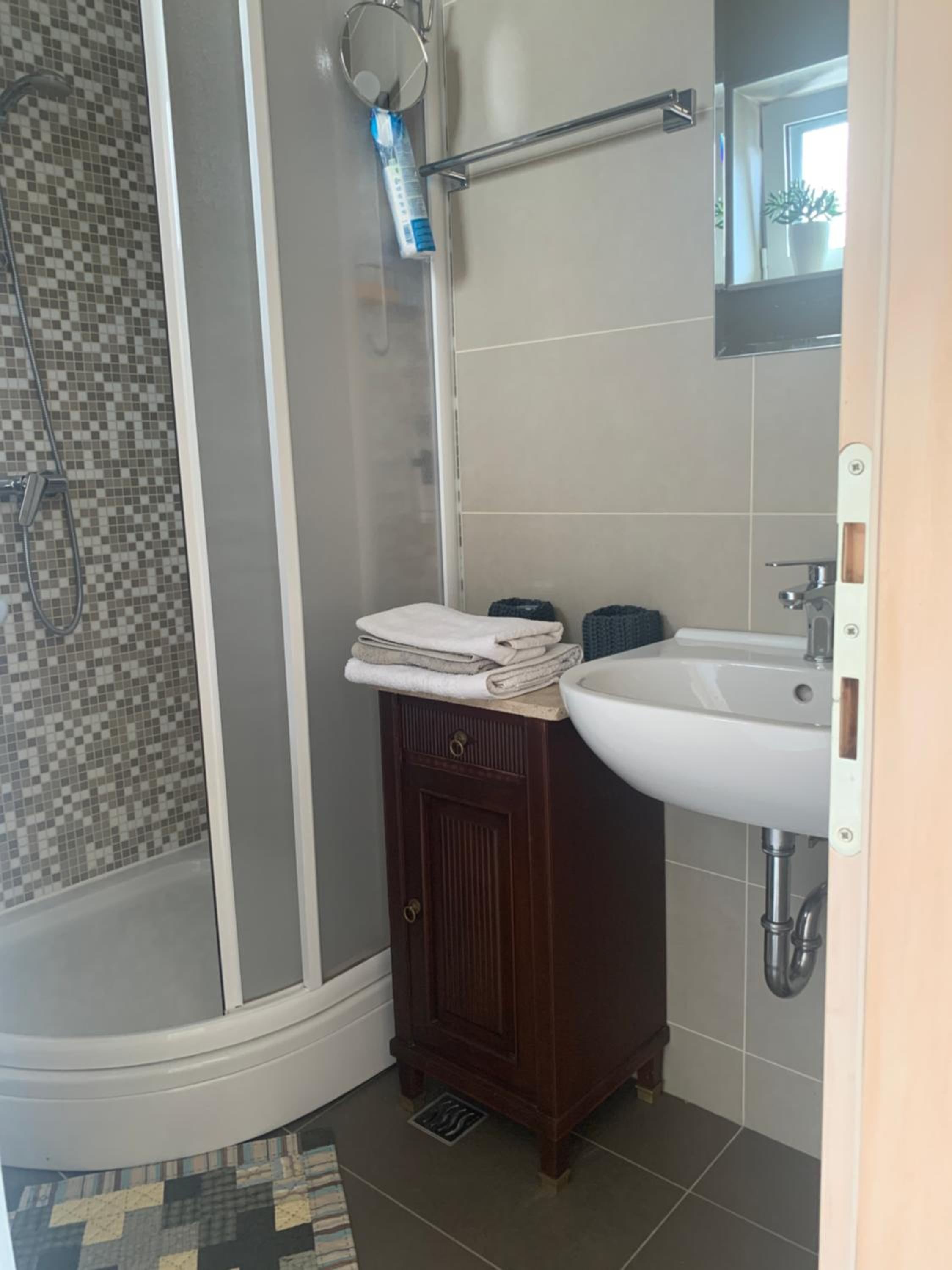 Large Double Room photo 2