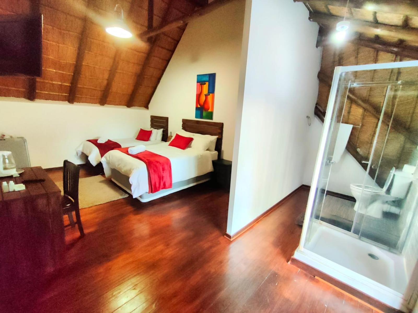 Deluxe Double or Twin Room with Balcony - Photo 2