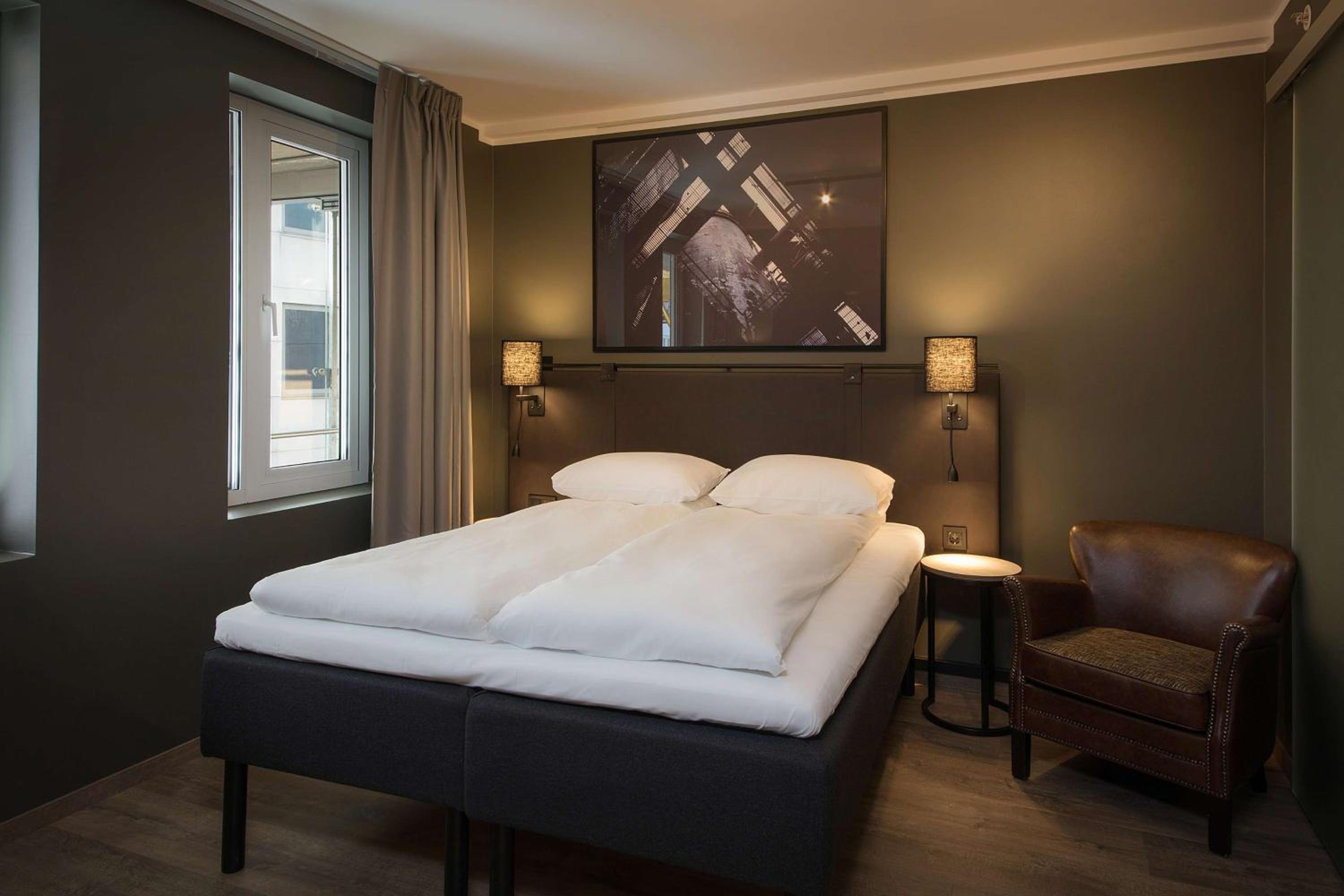 Standard Twin Room - Photo 1