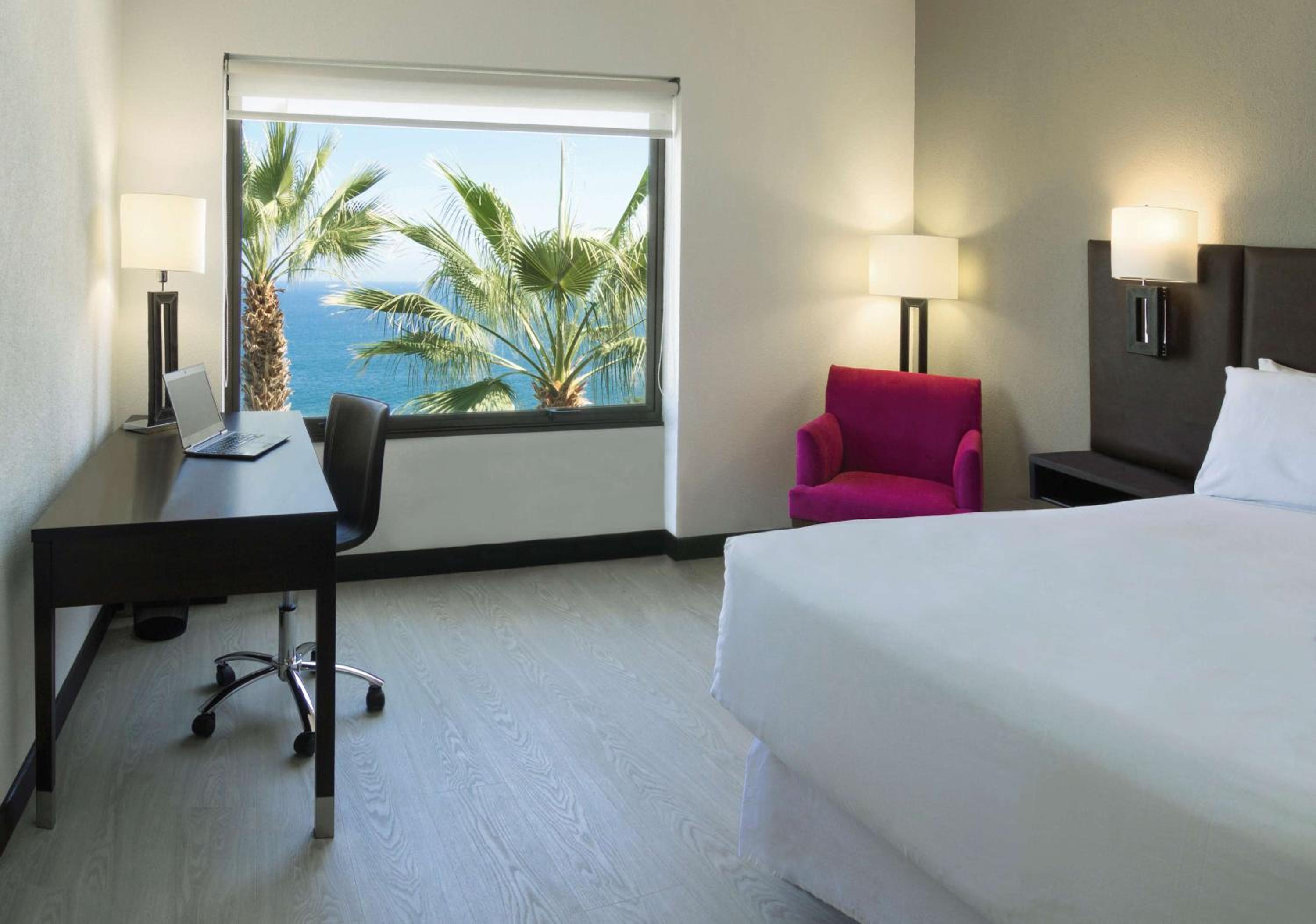 Superior Double or Twin Room with View - Photo 2