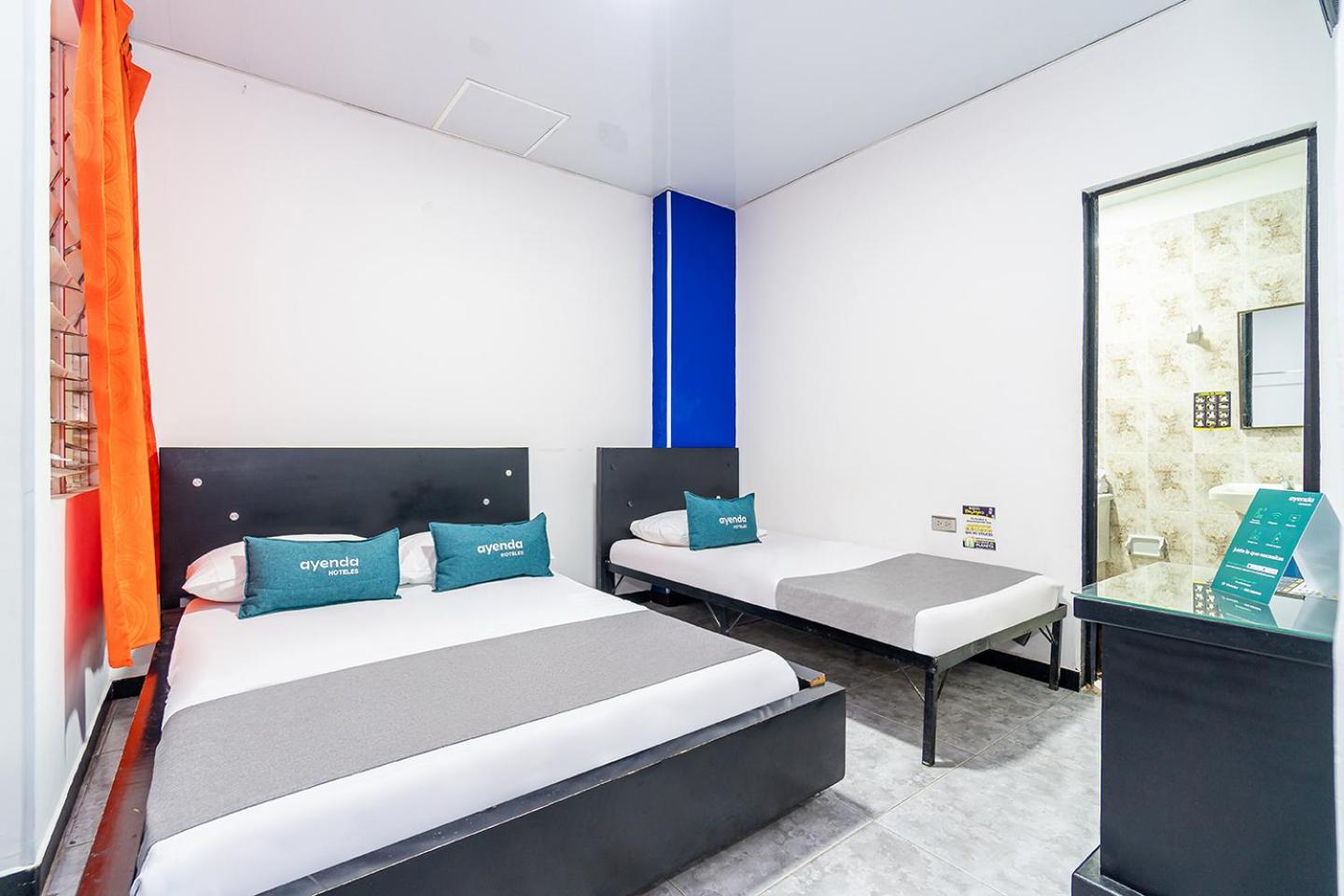 Standard Triple Room photo 2