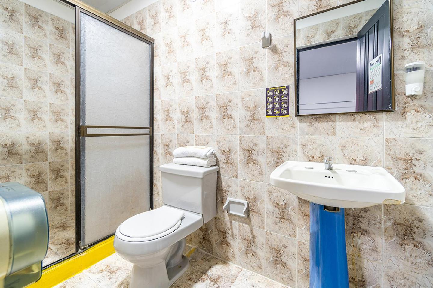 Standard Triple Room photo 3