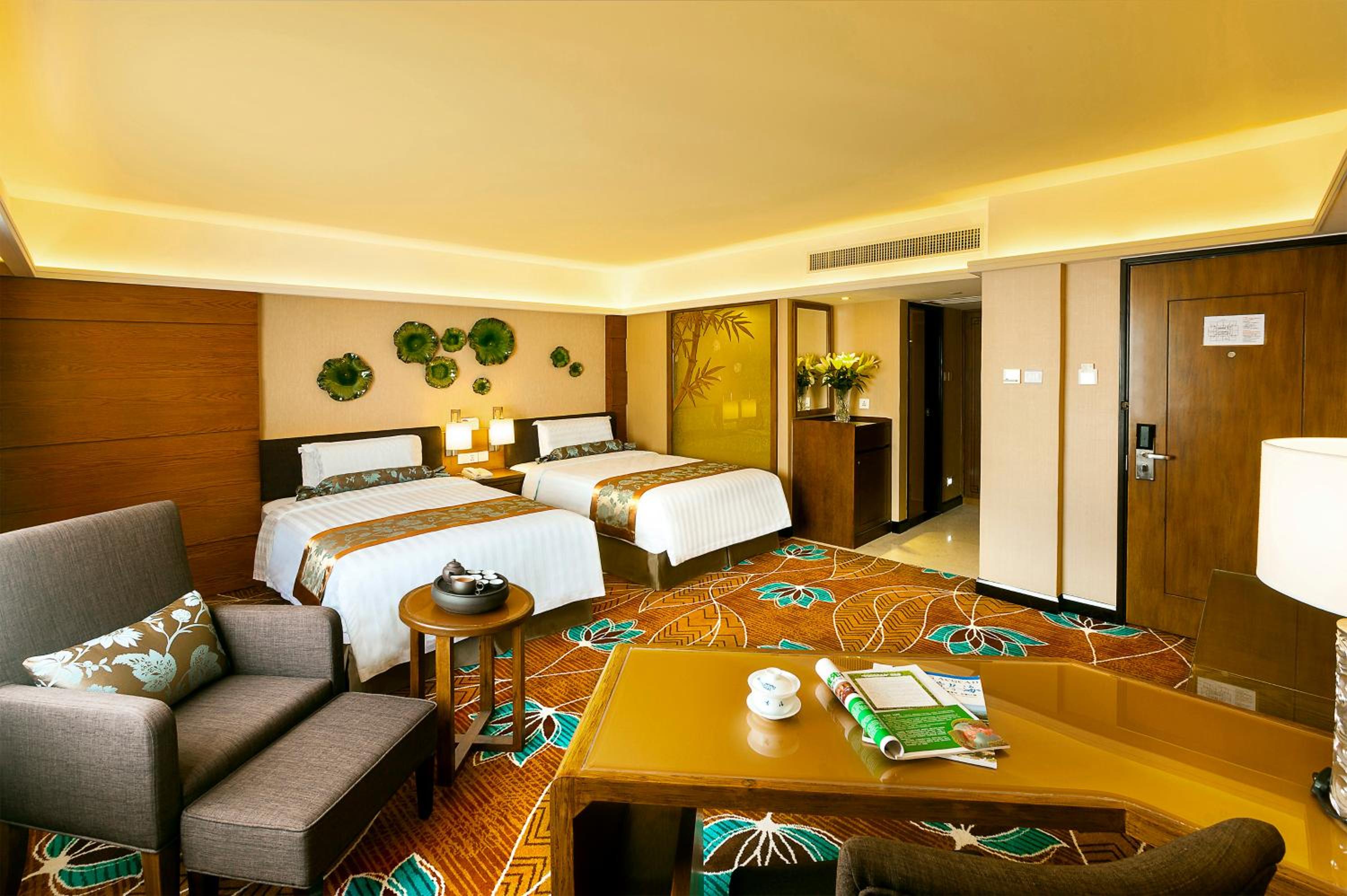 Grand Deluxe Queen or Twin Room photo 1