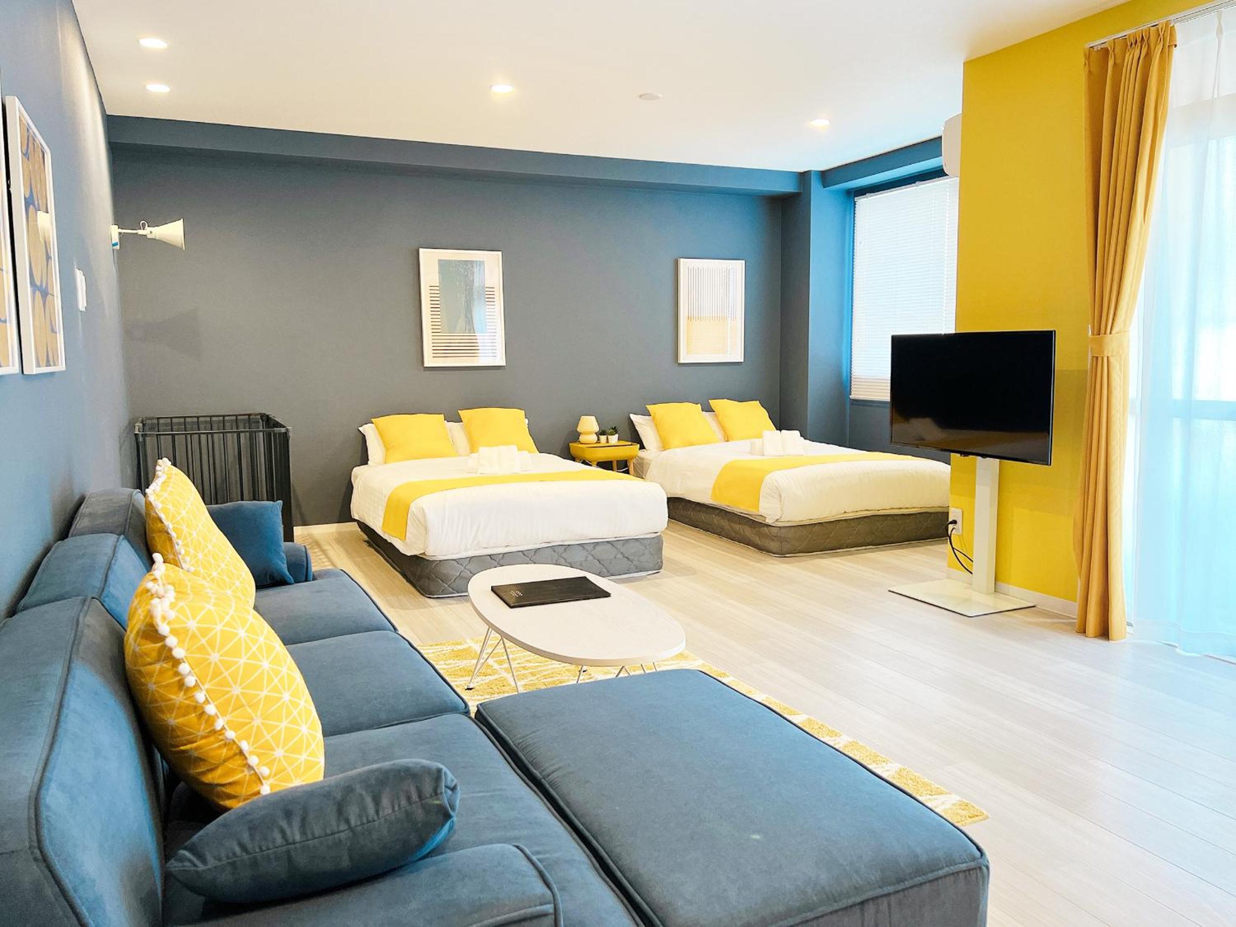 Apartment with Balcony - Photo 24