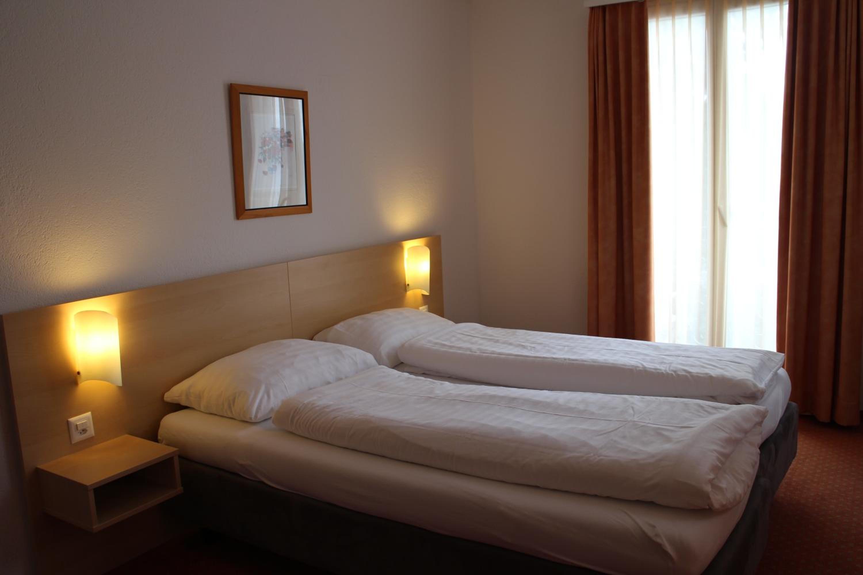 Medium Room with Balcony