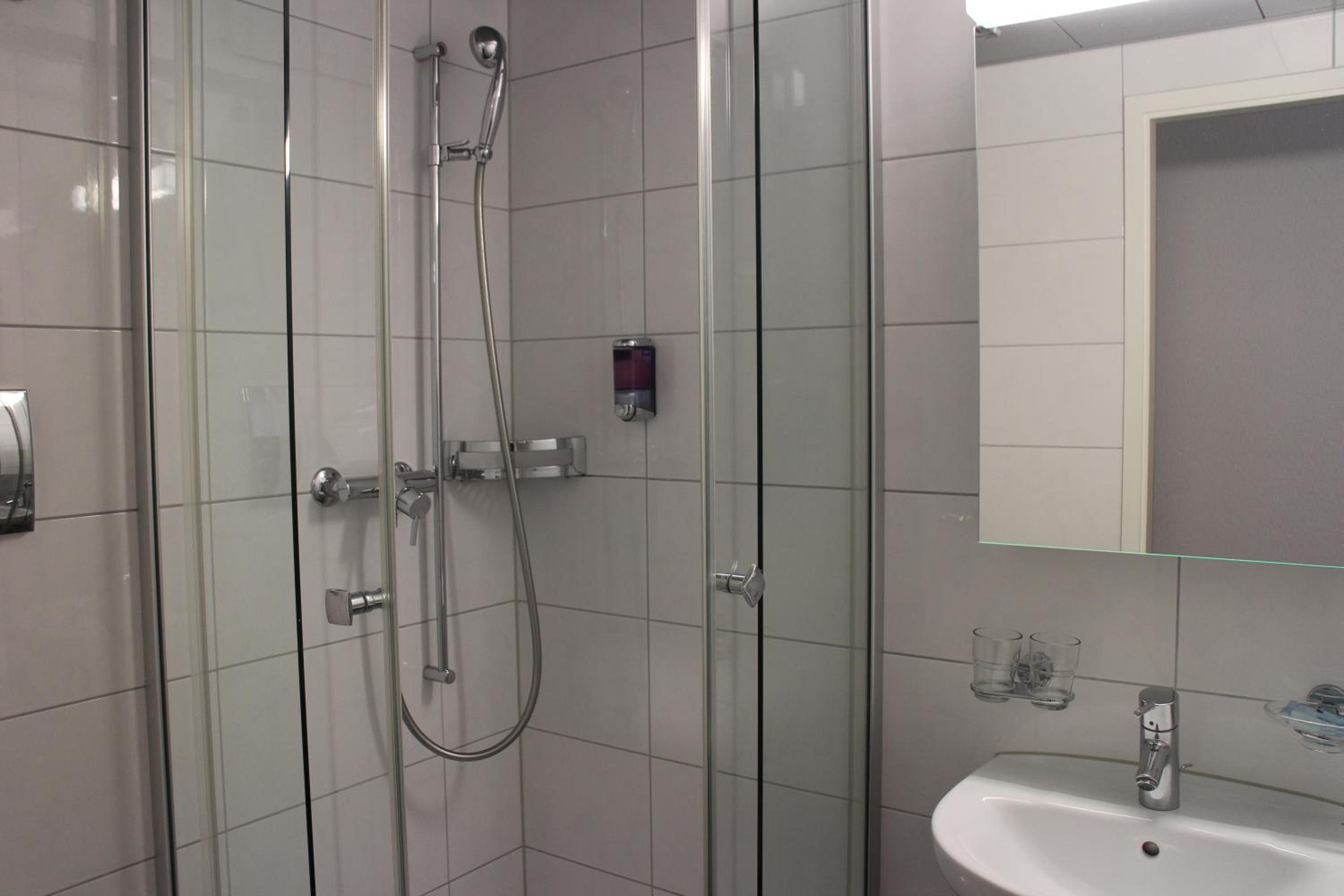Standard Double Room - Photo 3