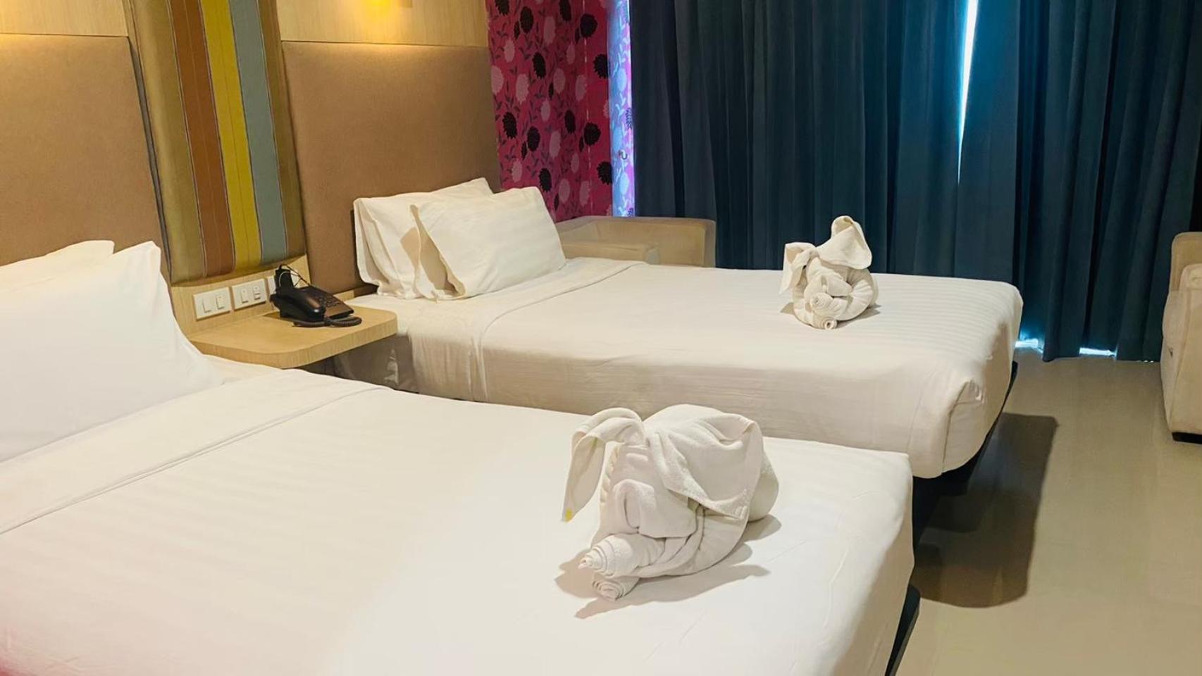 Standard Twin Room photo 2