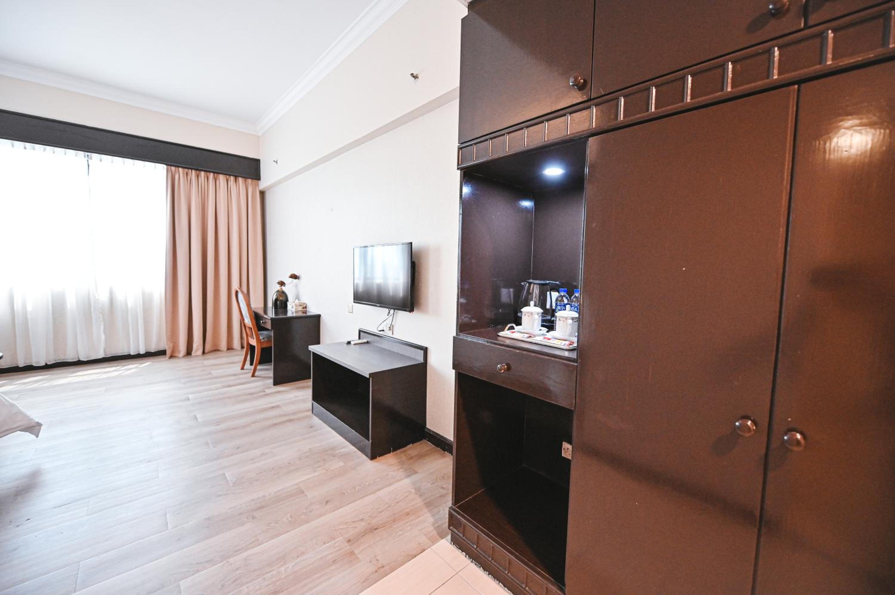 Superior King Room - Photo 2