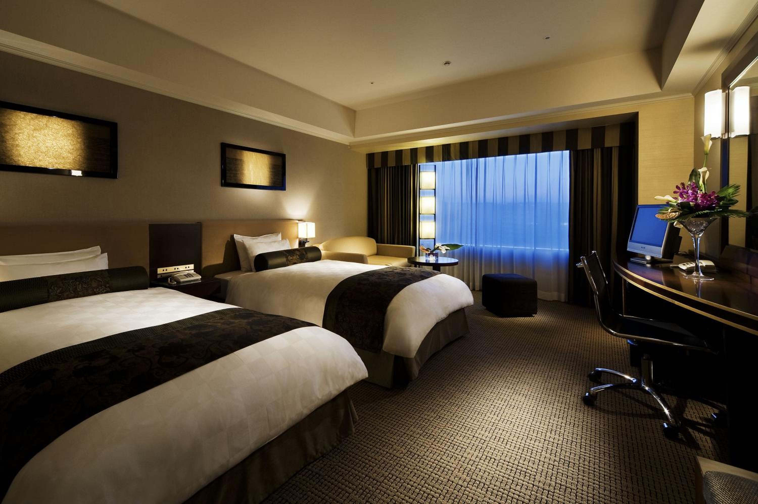 Superior Twin Room with City View - Non-Smoking - Photo 5