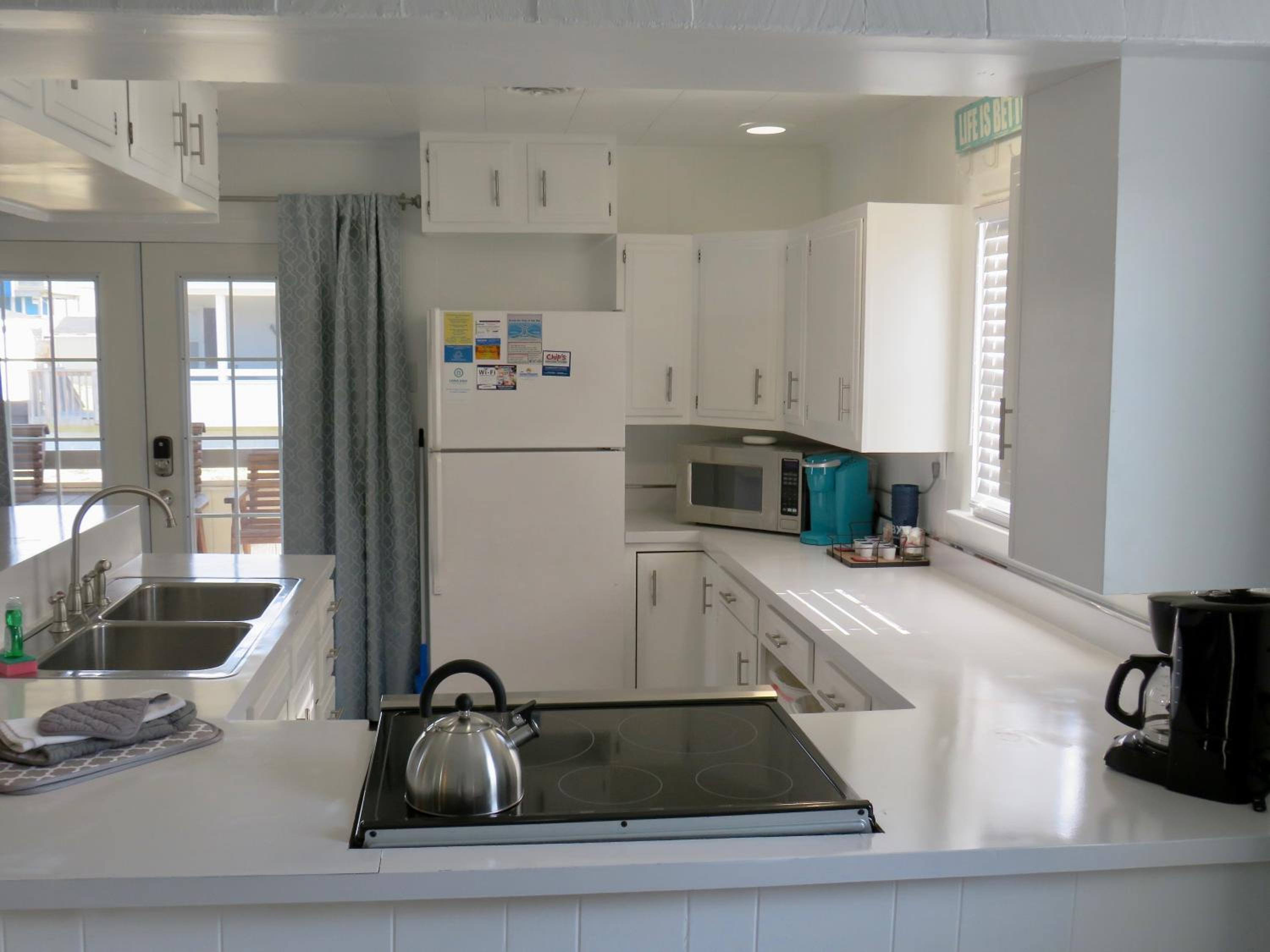 Three-Bedroom Suite - Photo 13