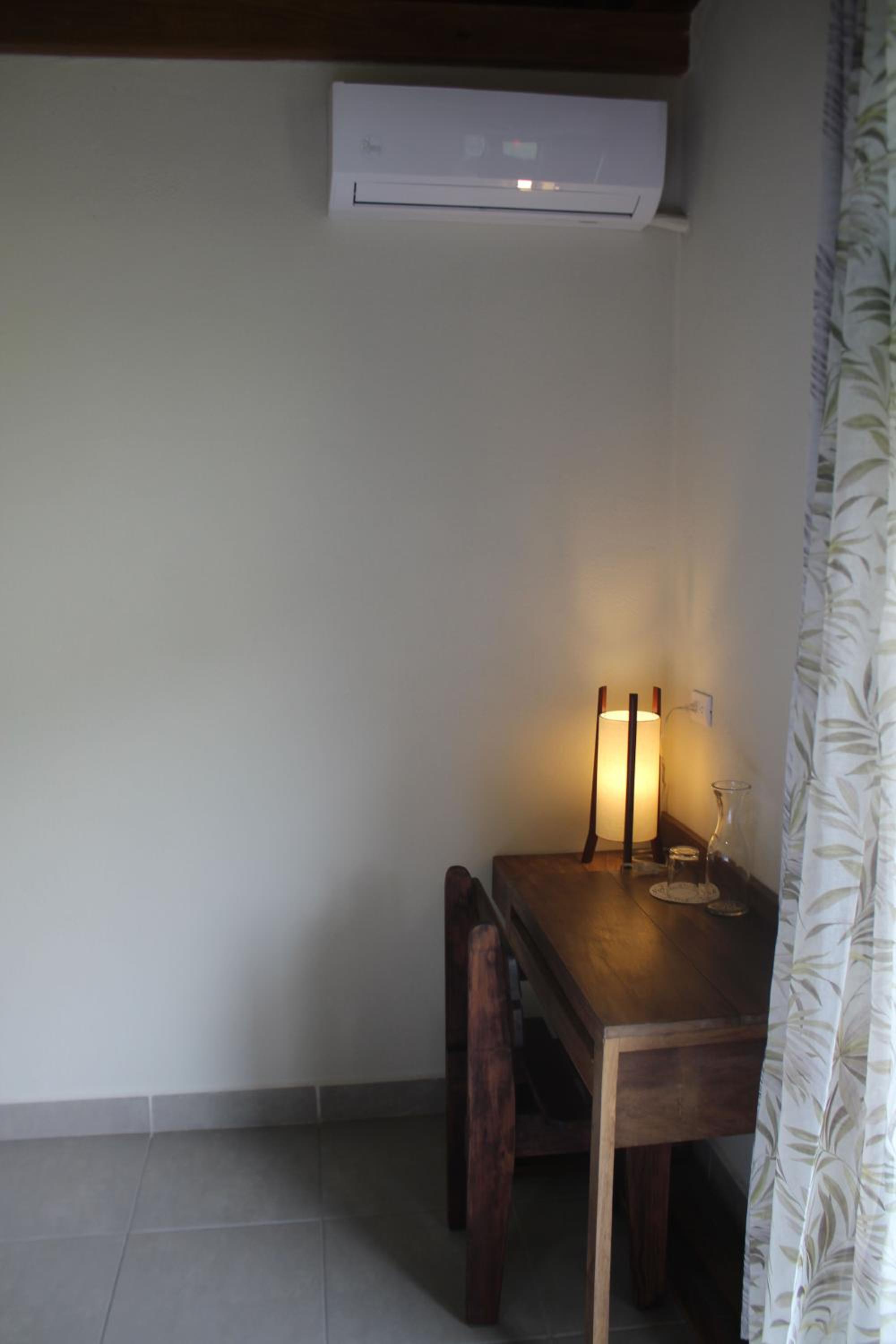 Deluxe King Room photo 1