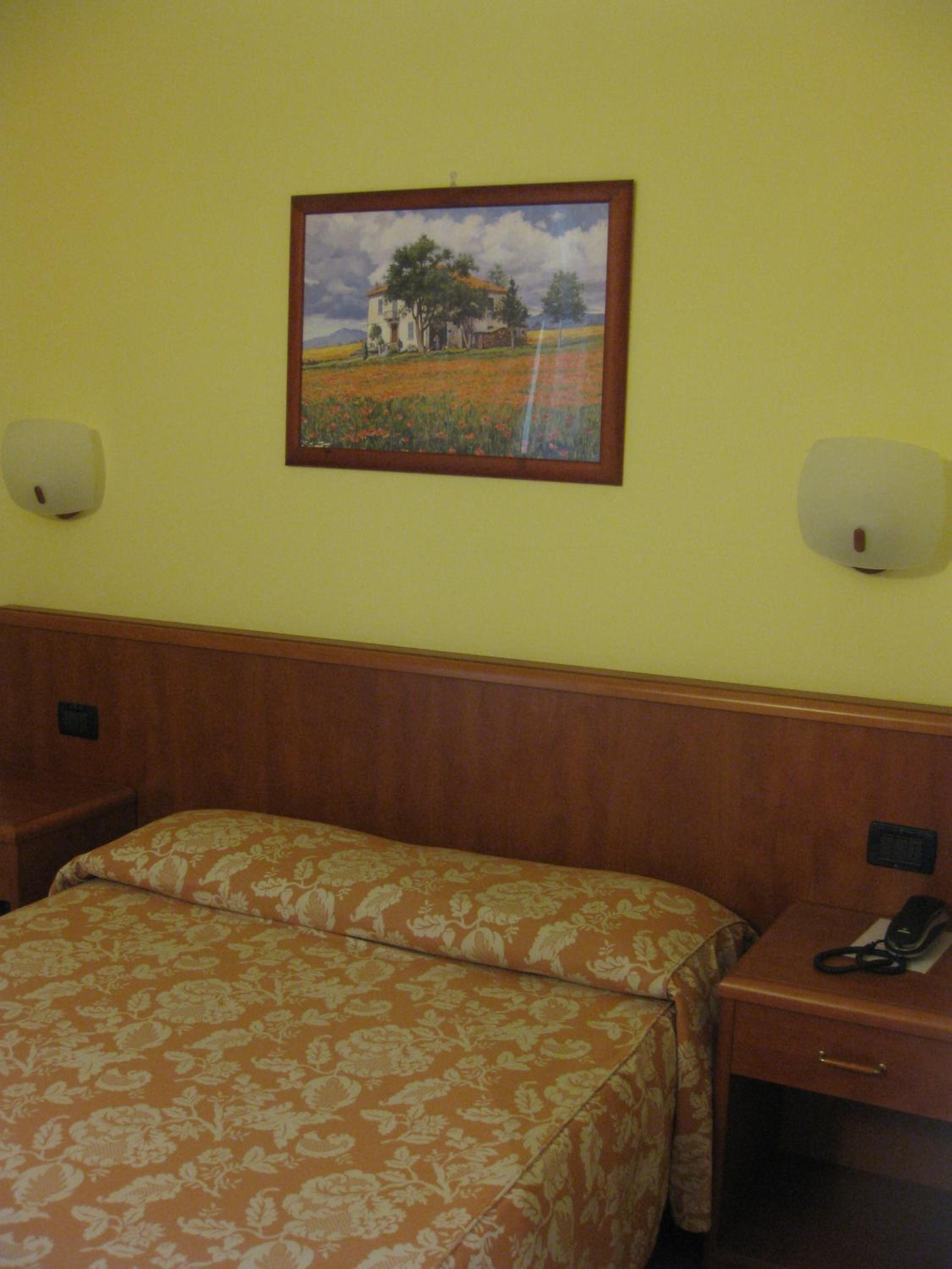 Single Room with Balcony photo 2