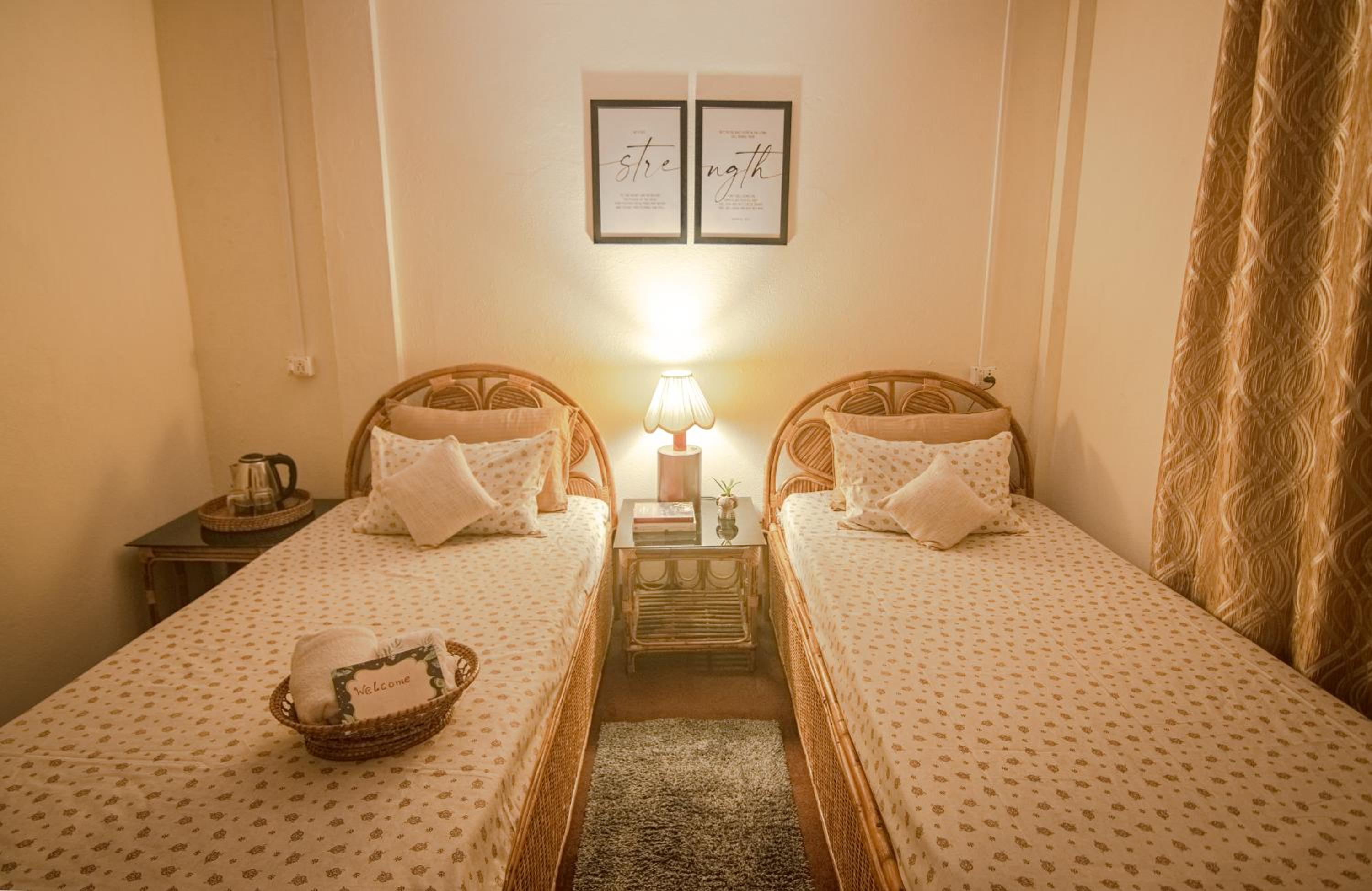Twin Room with View - Photo 1