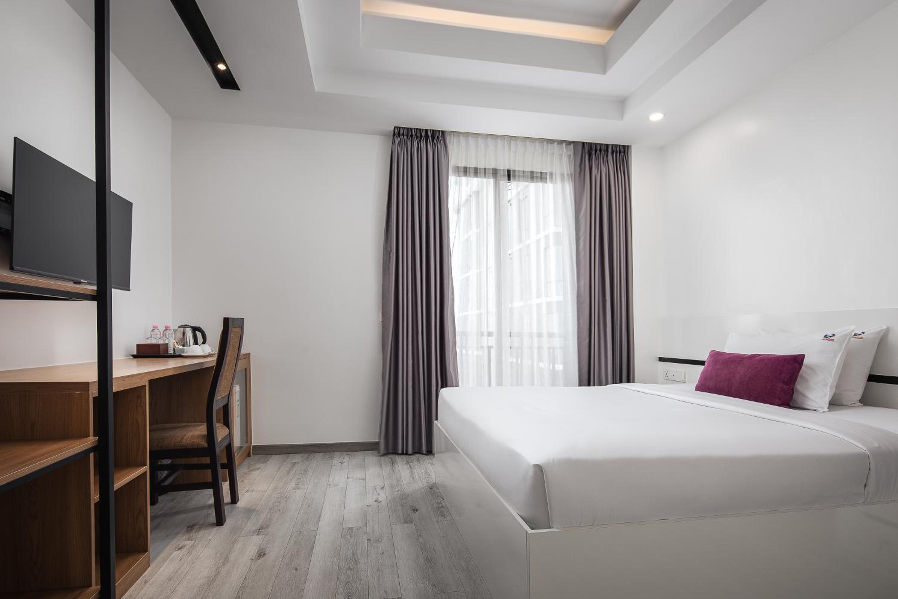 Deluxe Double Room - Photo 1