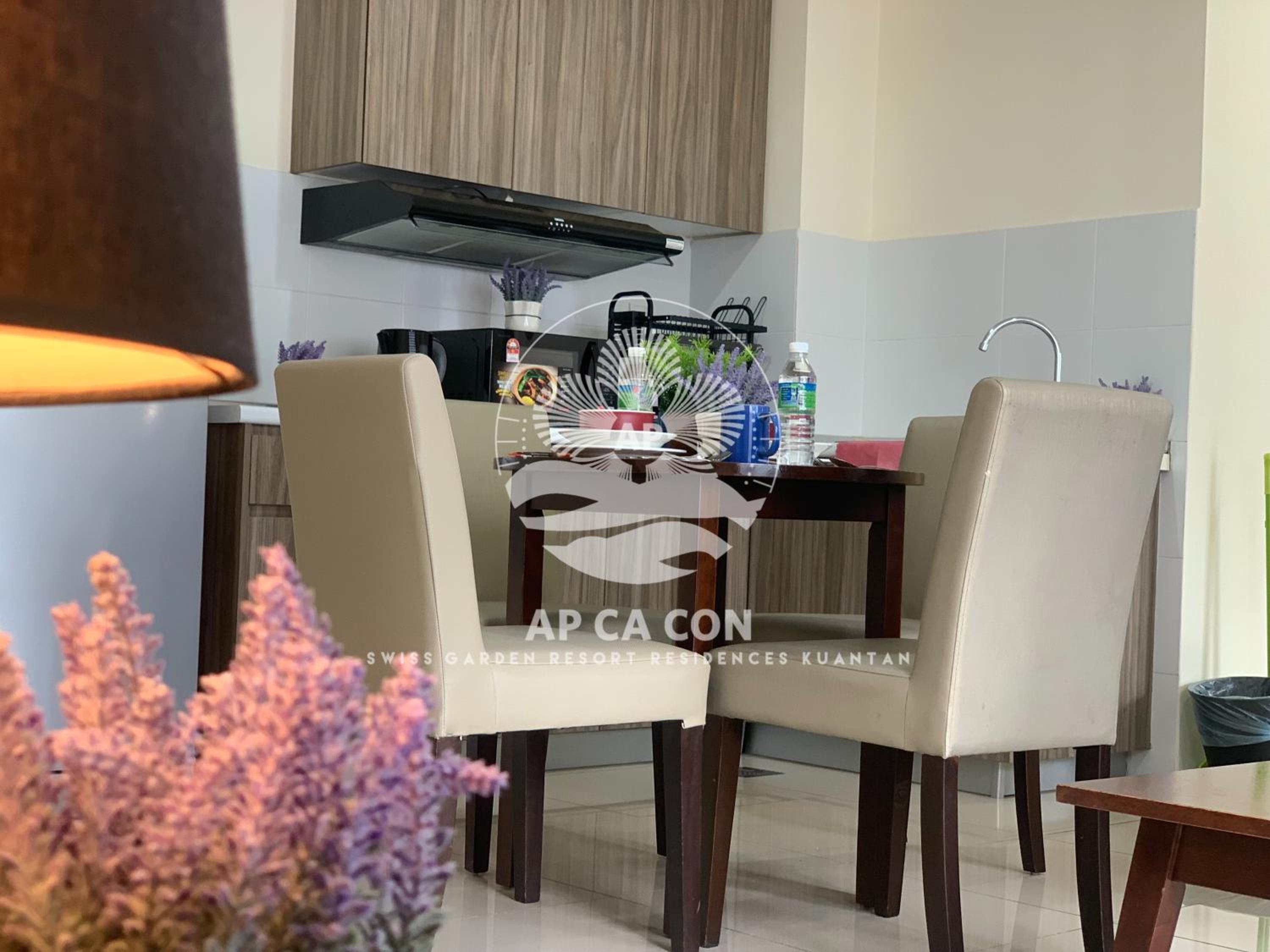 Apartment with Balcony - Photo 7