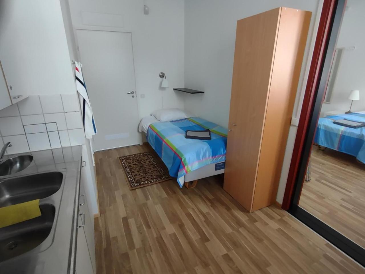 Triple Room with Private Bathroom - Photo 4