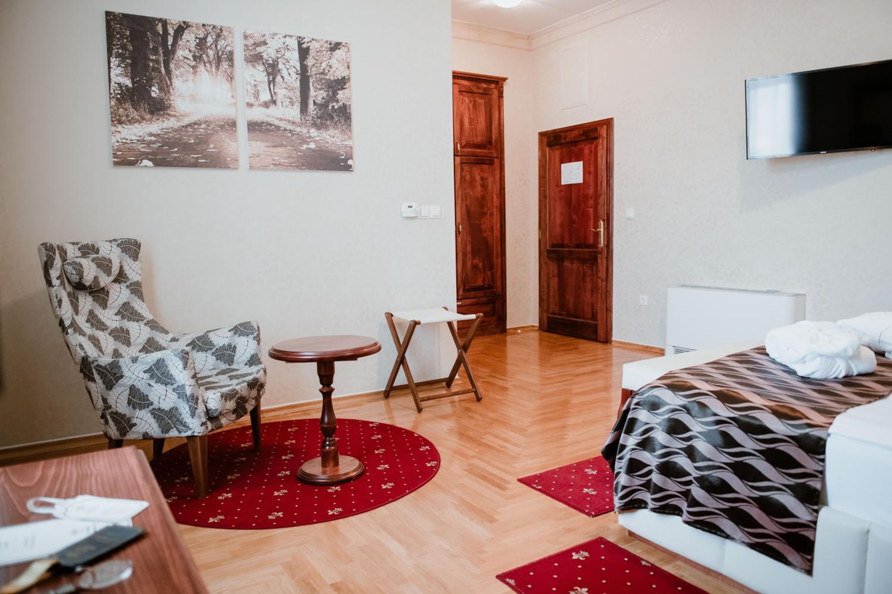 Deluxe Double Room - Photo 5