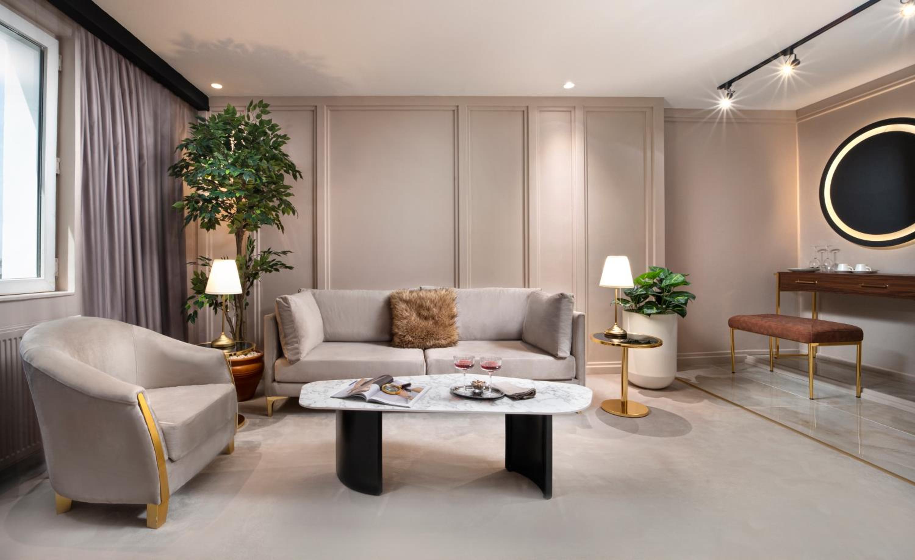 Executive Junior Suite with Bathtub & Fireplace
