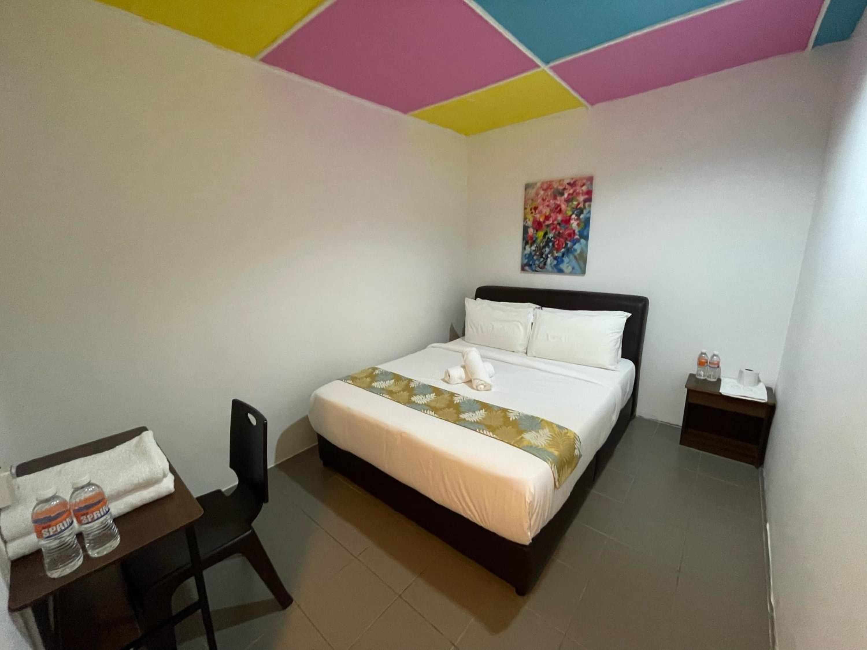 Standard Double Room - Photo 2