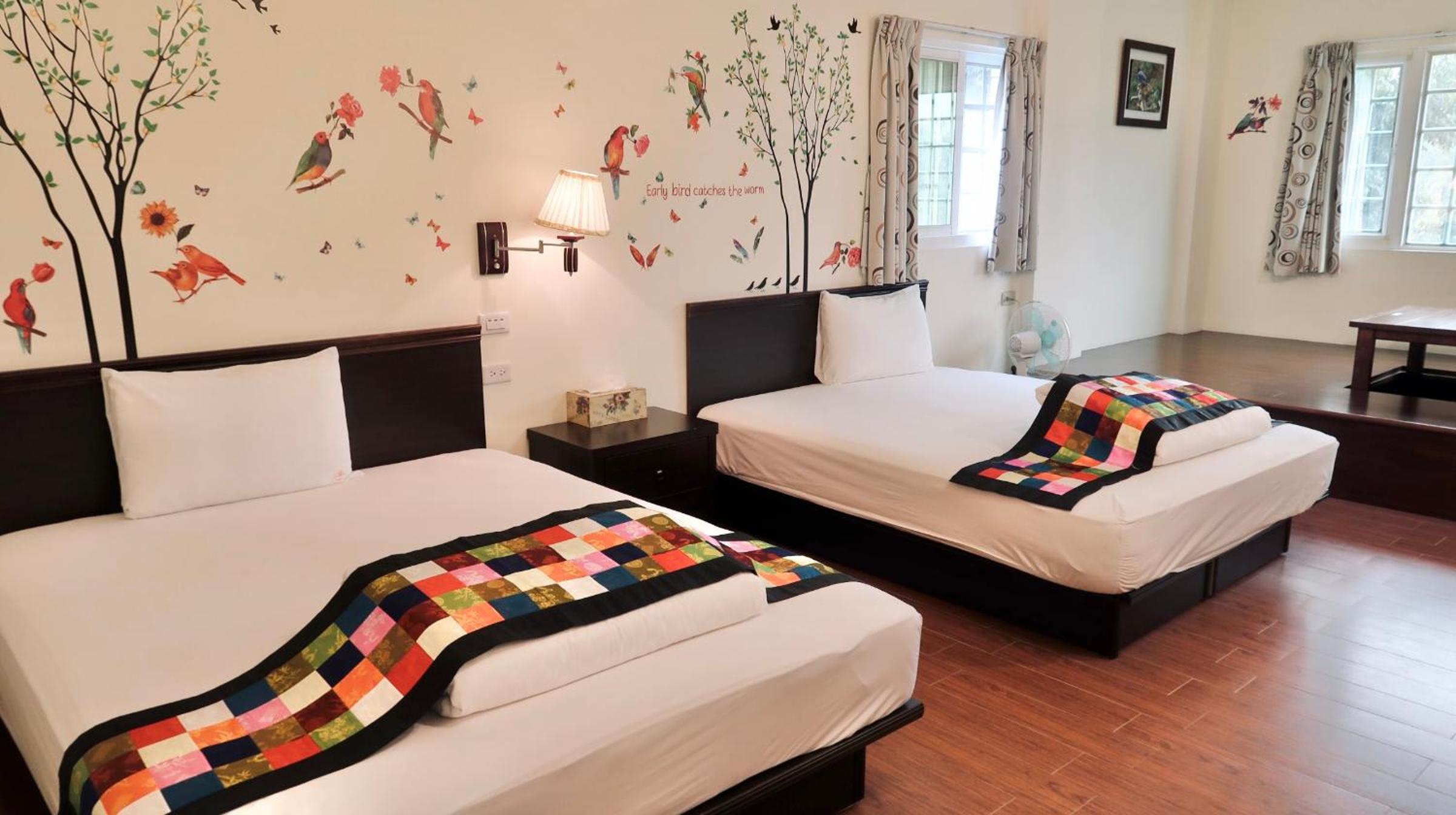 Superior Quadruple Room photo 2