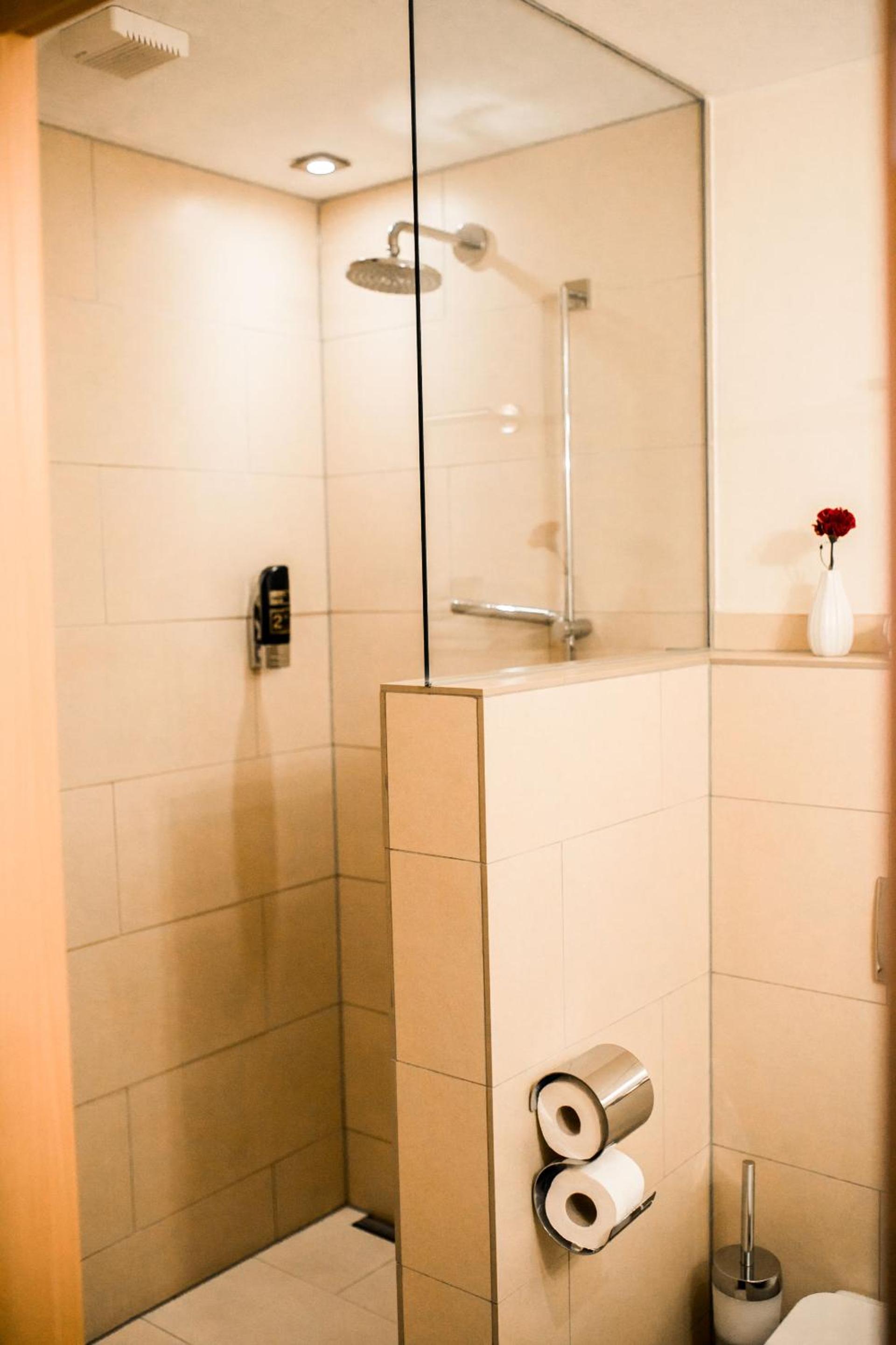 Double Room - Photo 4