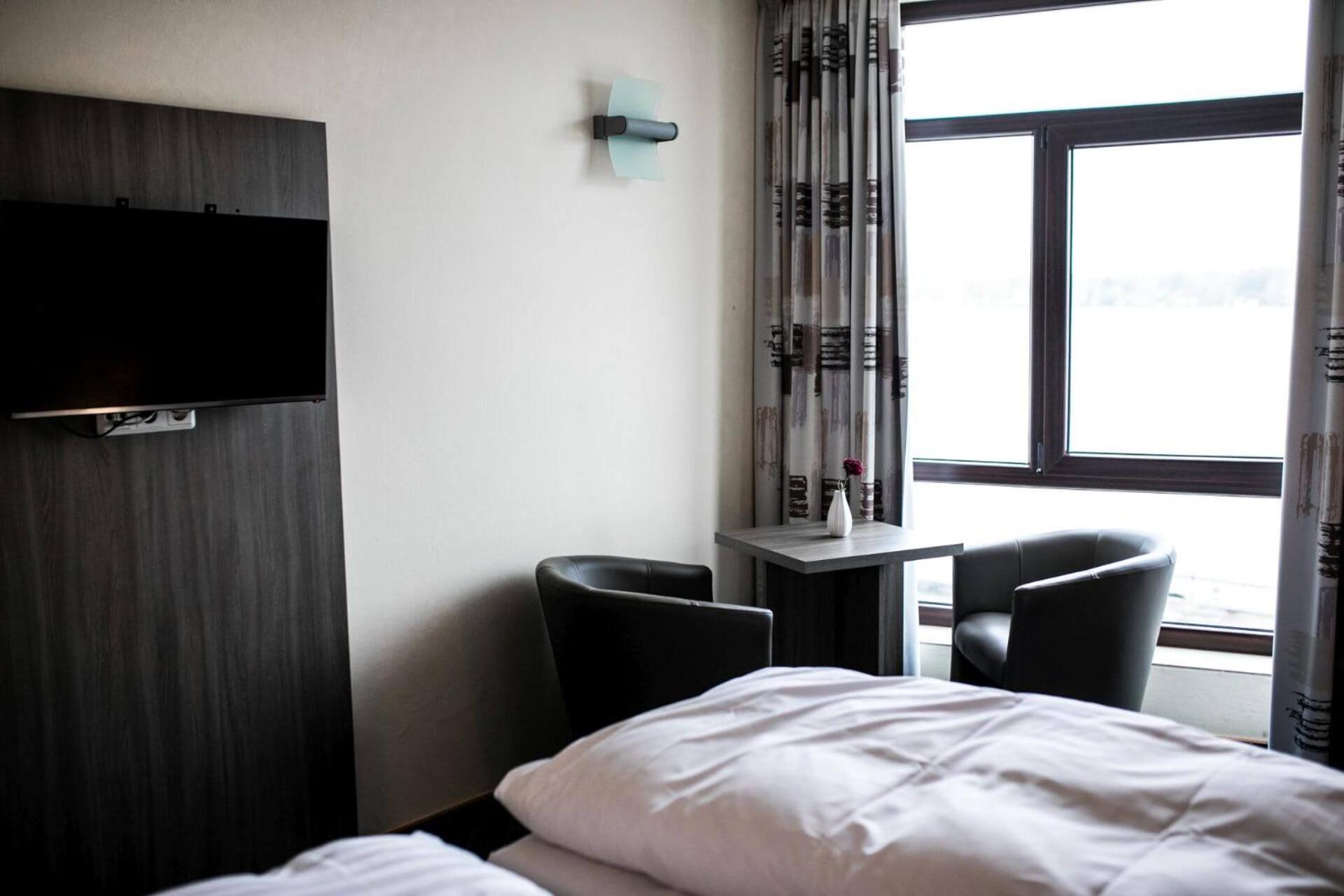 Double Room - Photo 8
