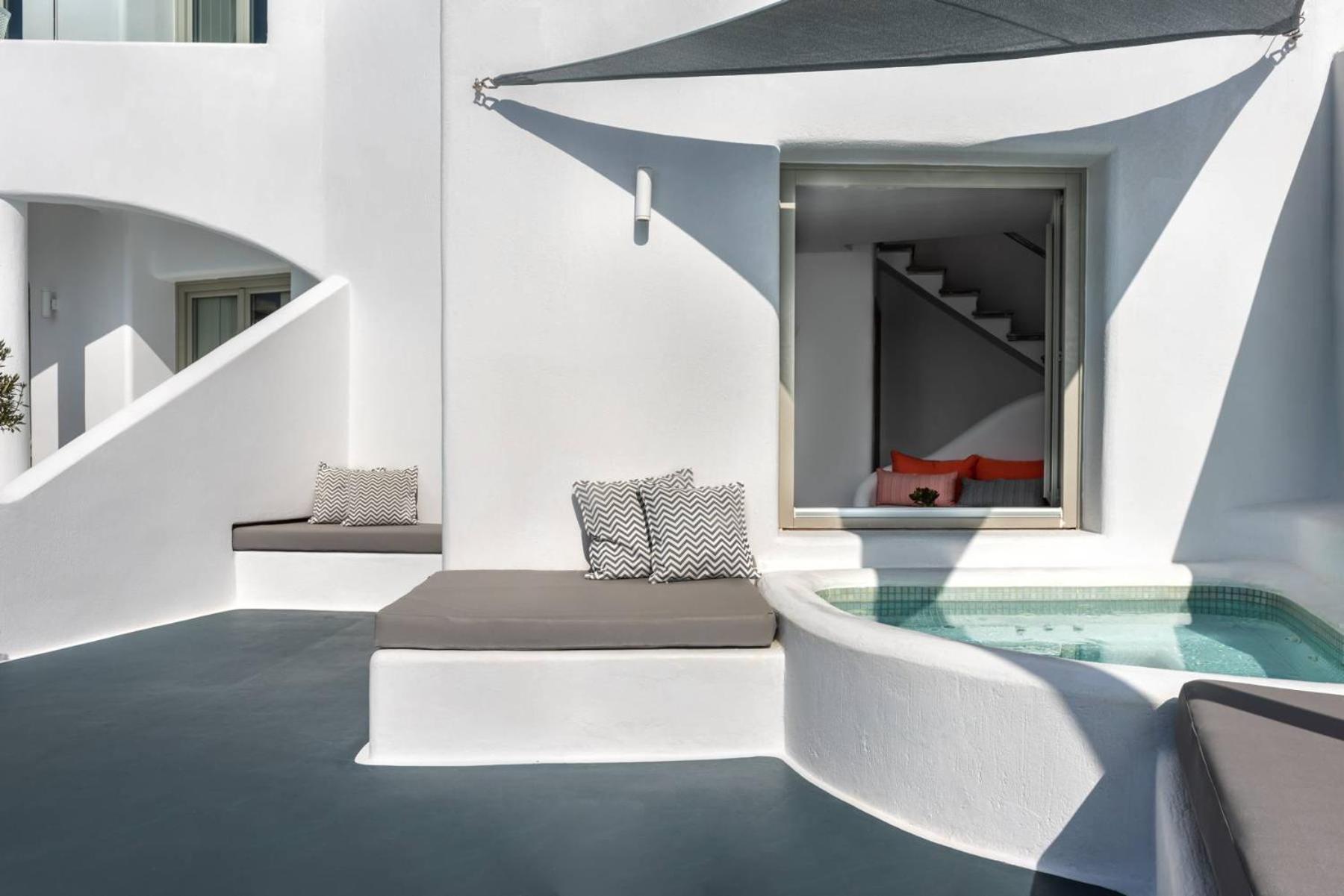 Premium Suite with Outdoor Hot Tub and Caldera View
