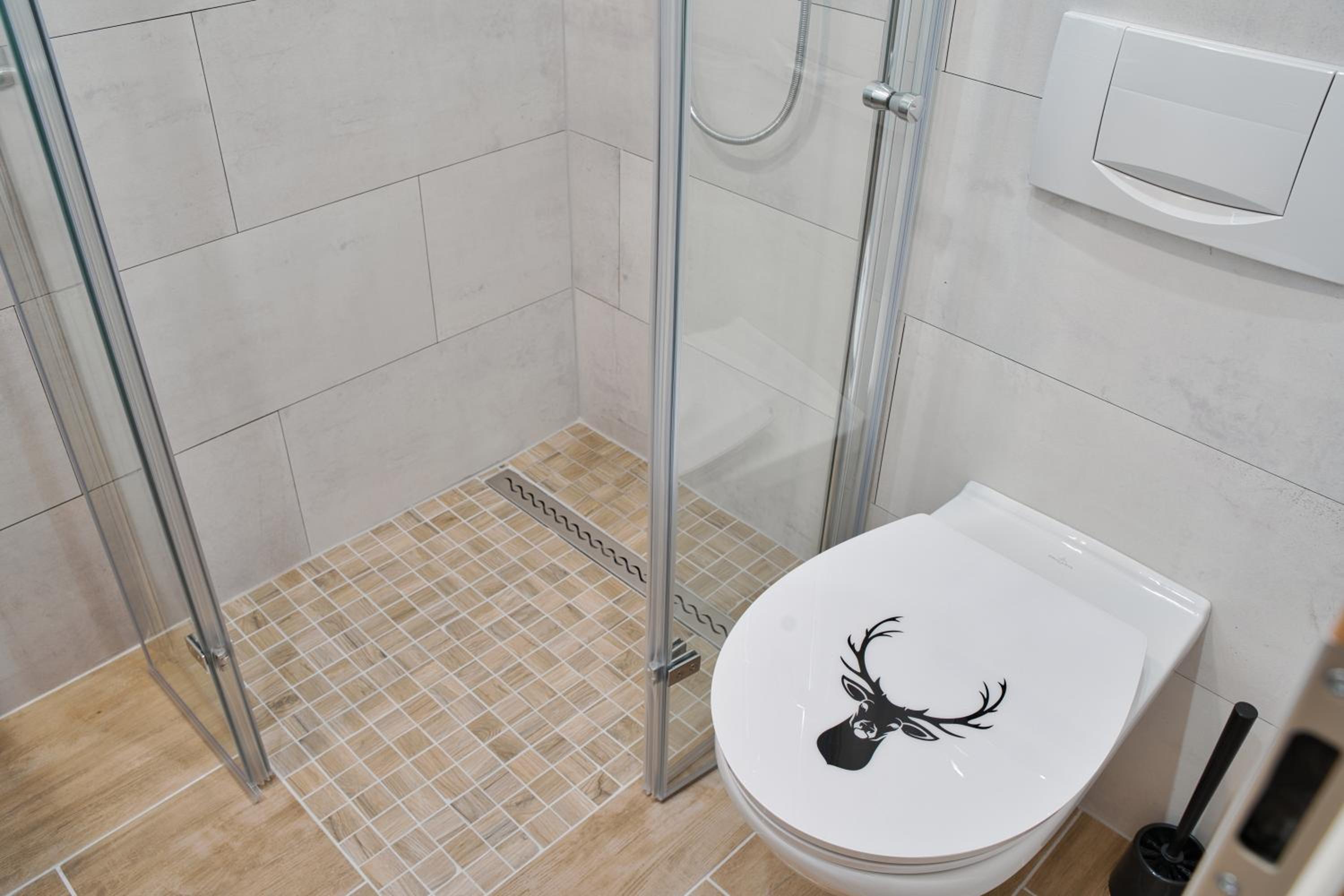 Double or Twin Room - Photo 4