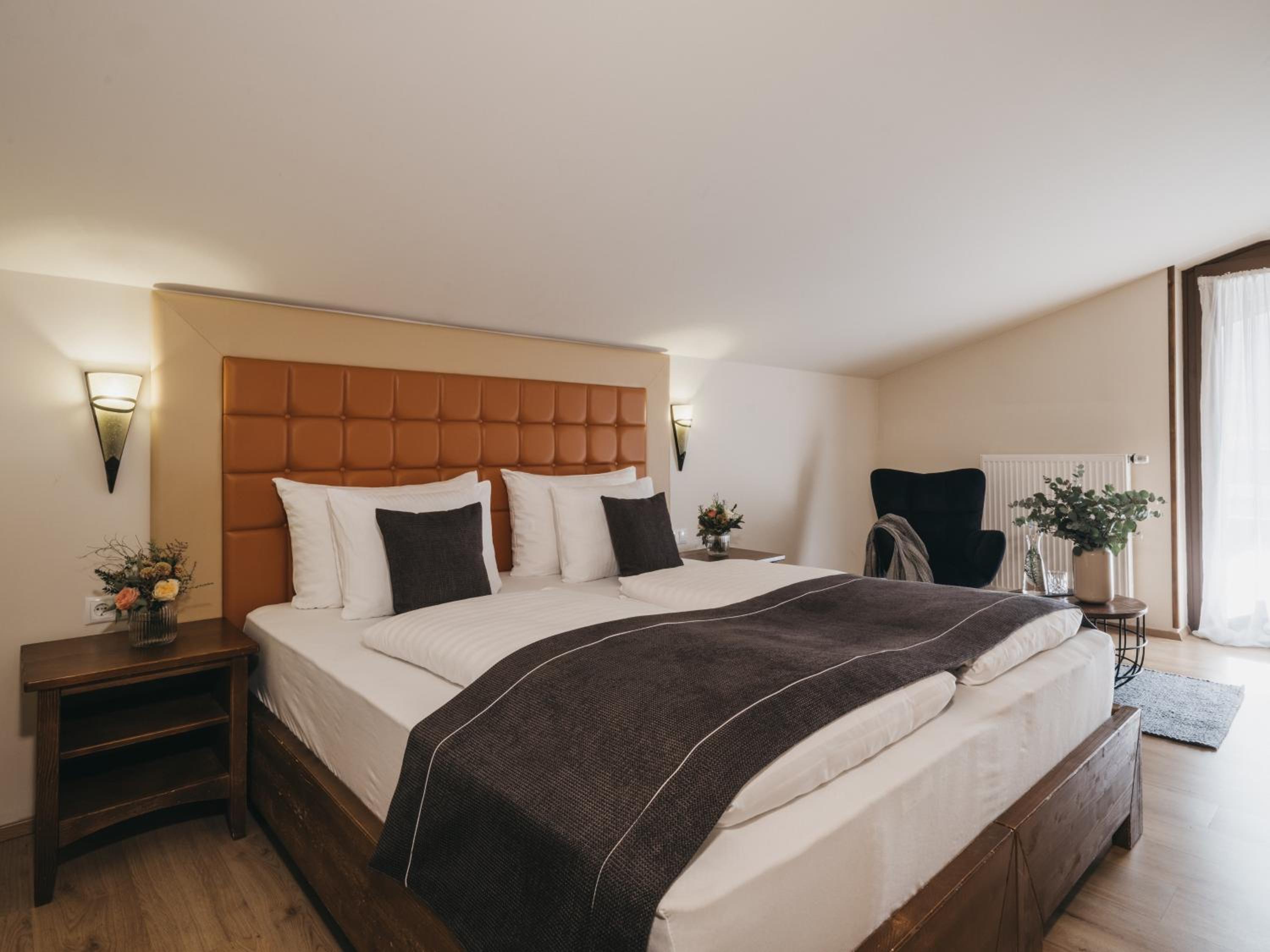 Twin Room with Bath