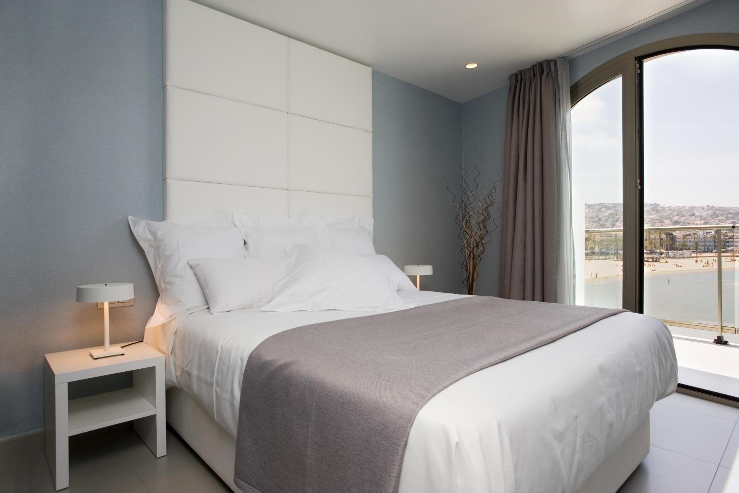 Double Room with Sea View - Photo 13