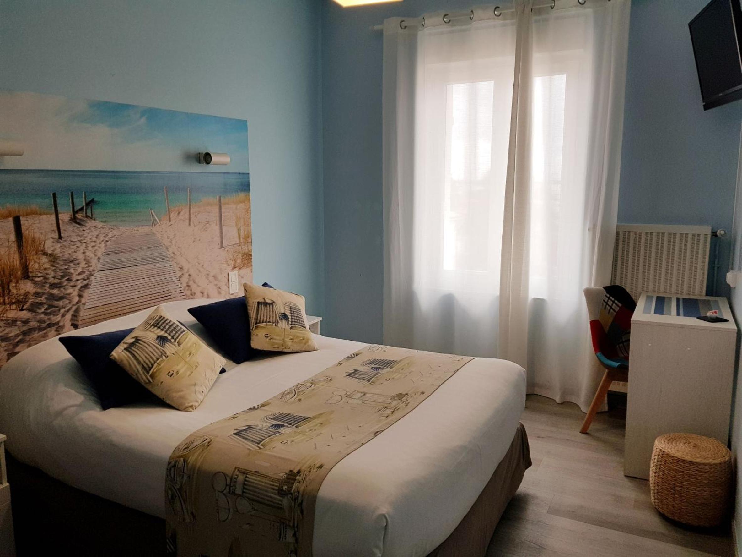 Double Room - Photo 6