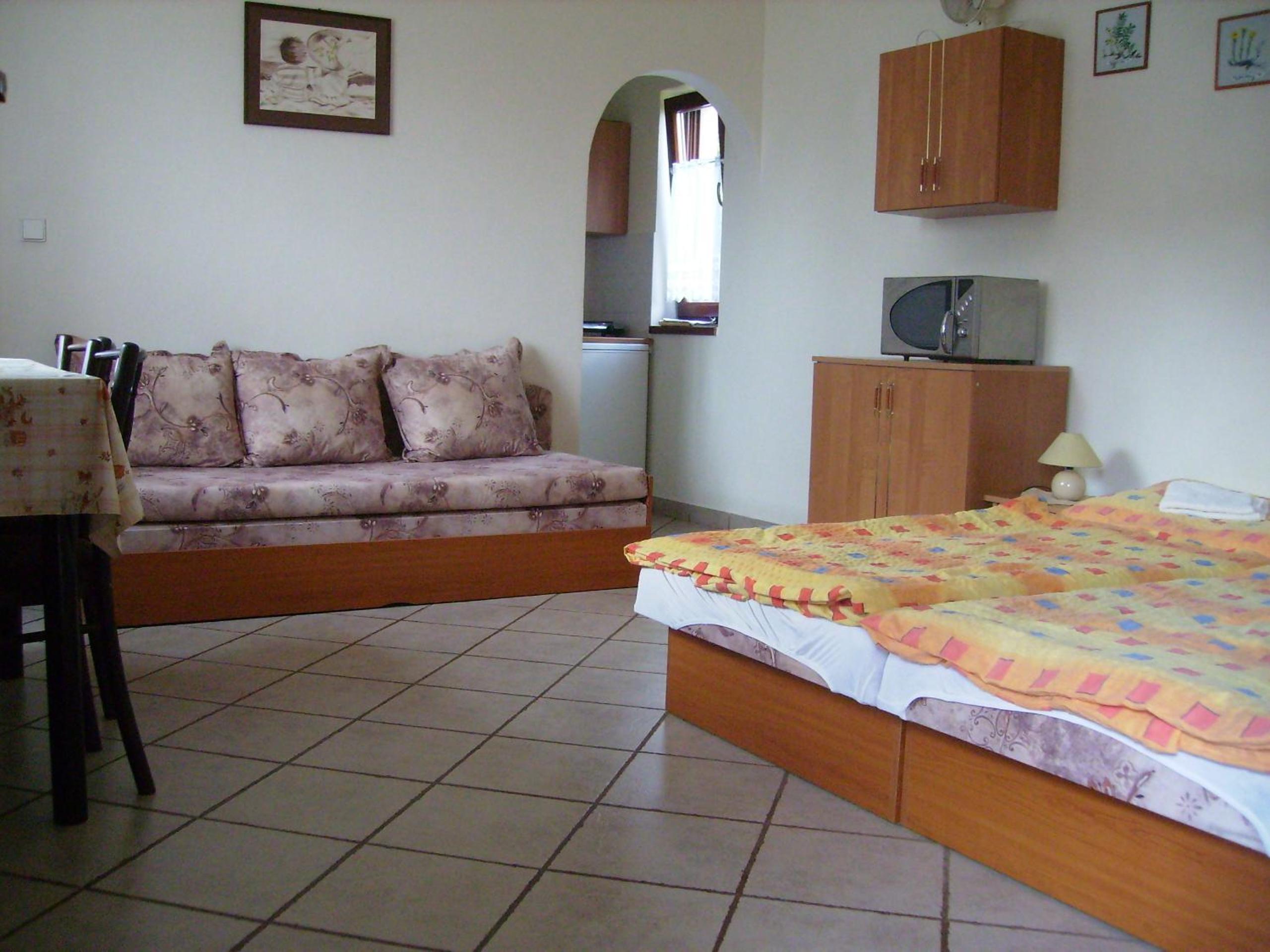 One-Bedroom House photo 1