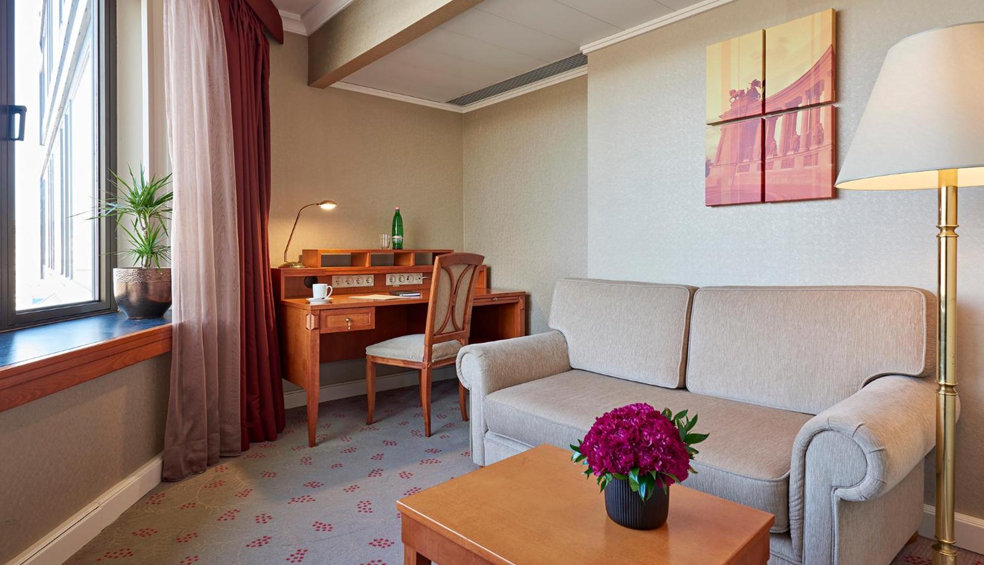 Junior Suite with River View - Photo 1