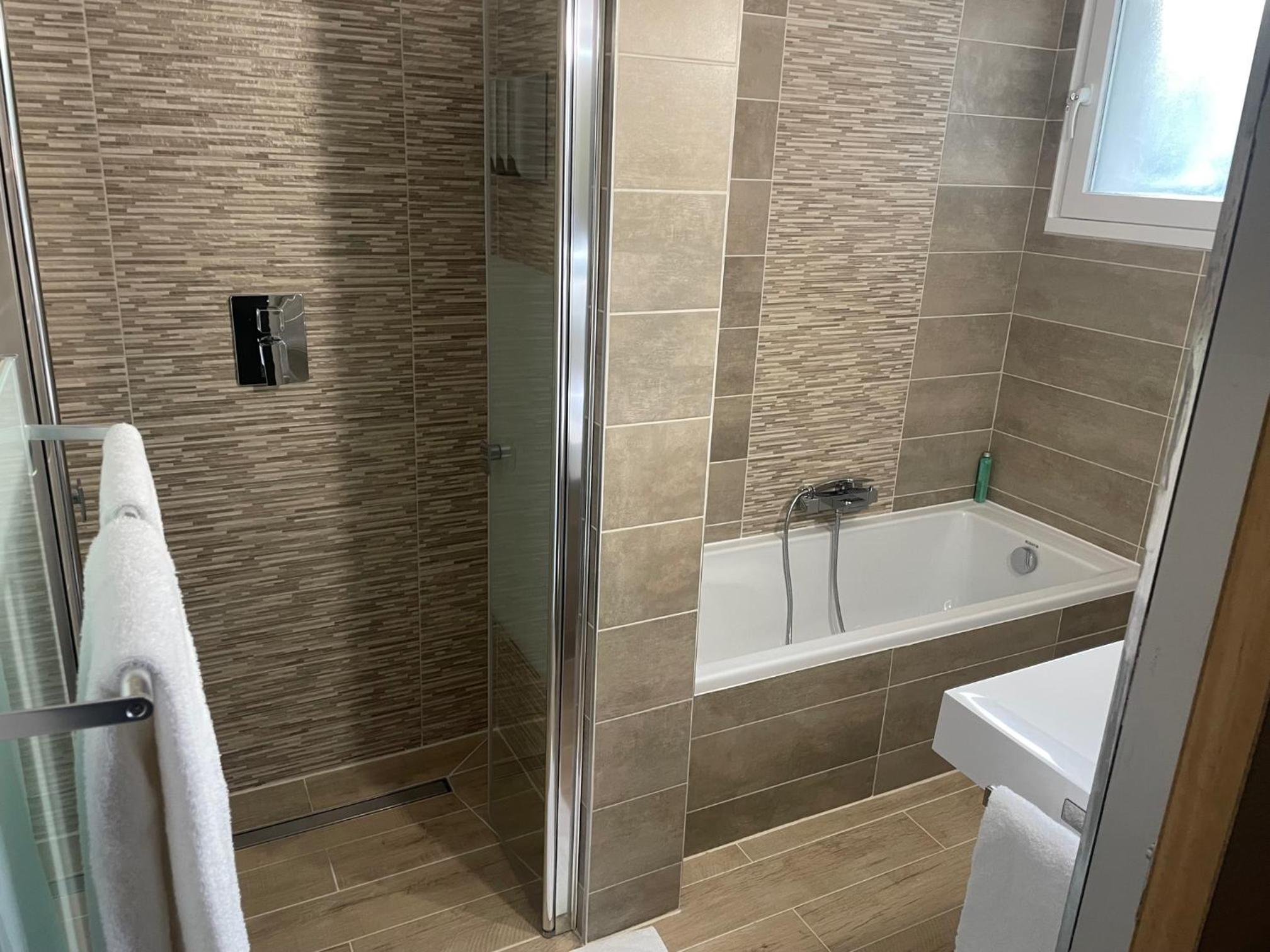 Superior Triple Room - Photo 2