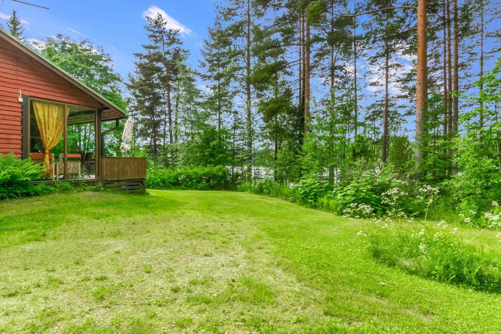 One-Bedroom House - Photo 19