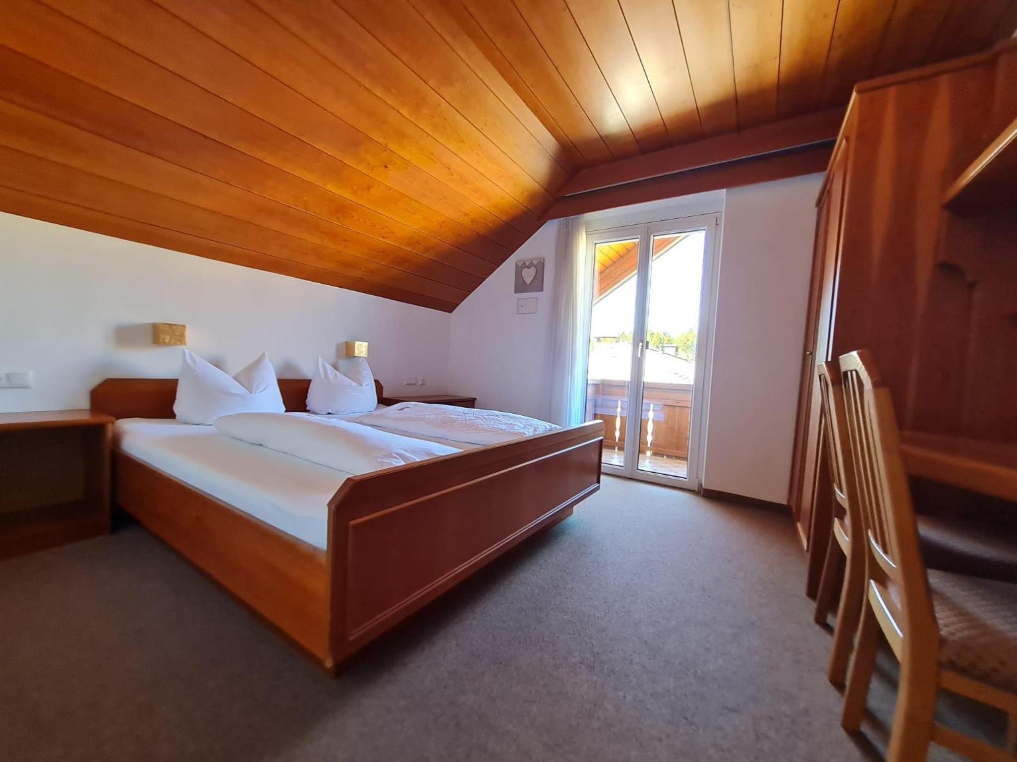 Double Room with Shower - Photo 20