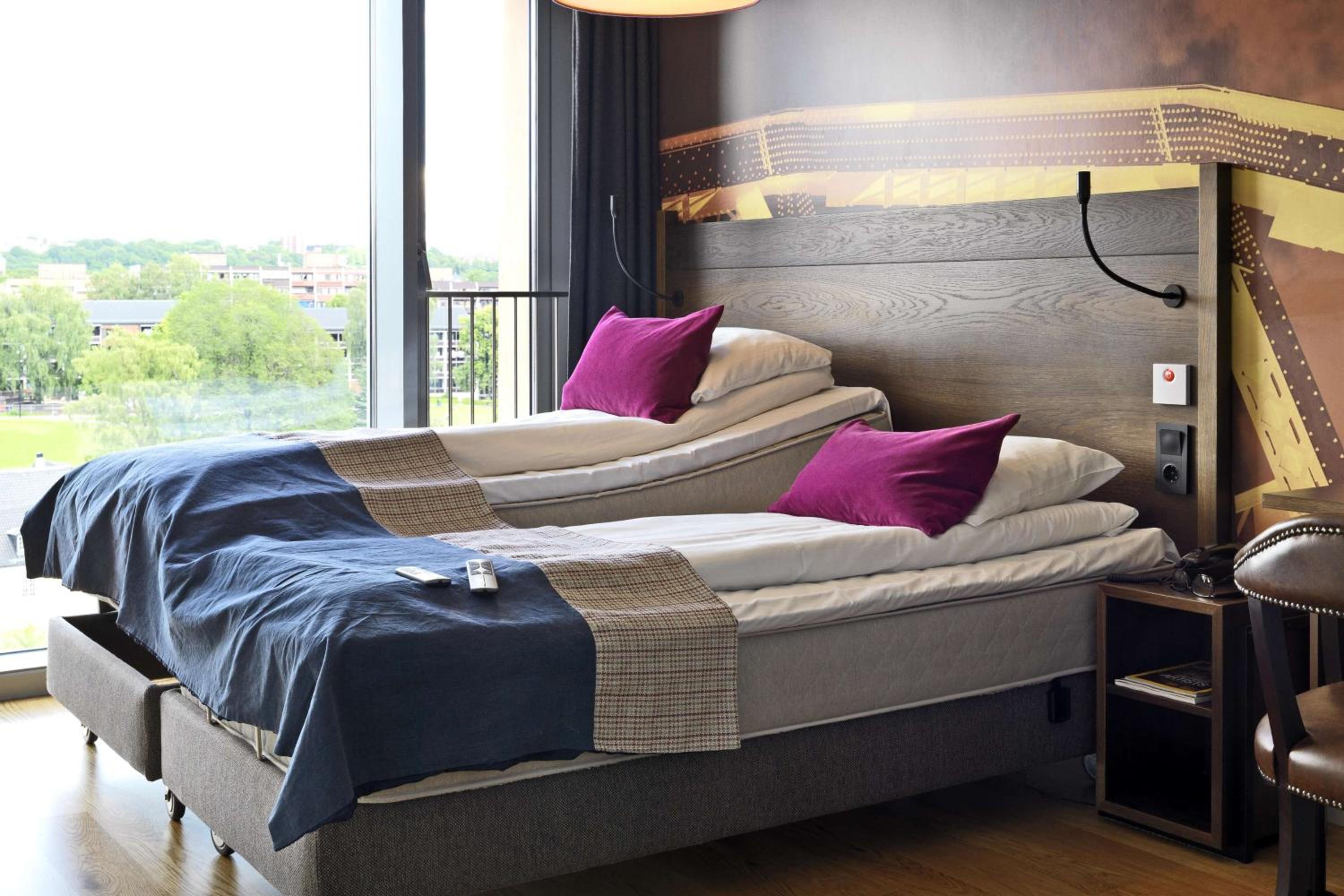 Standard Twin Room - Photo 3