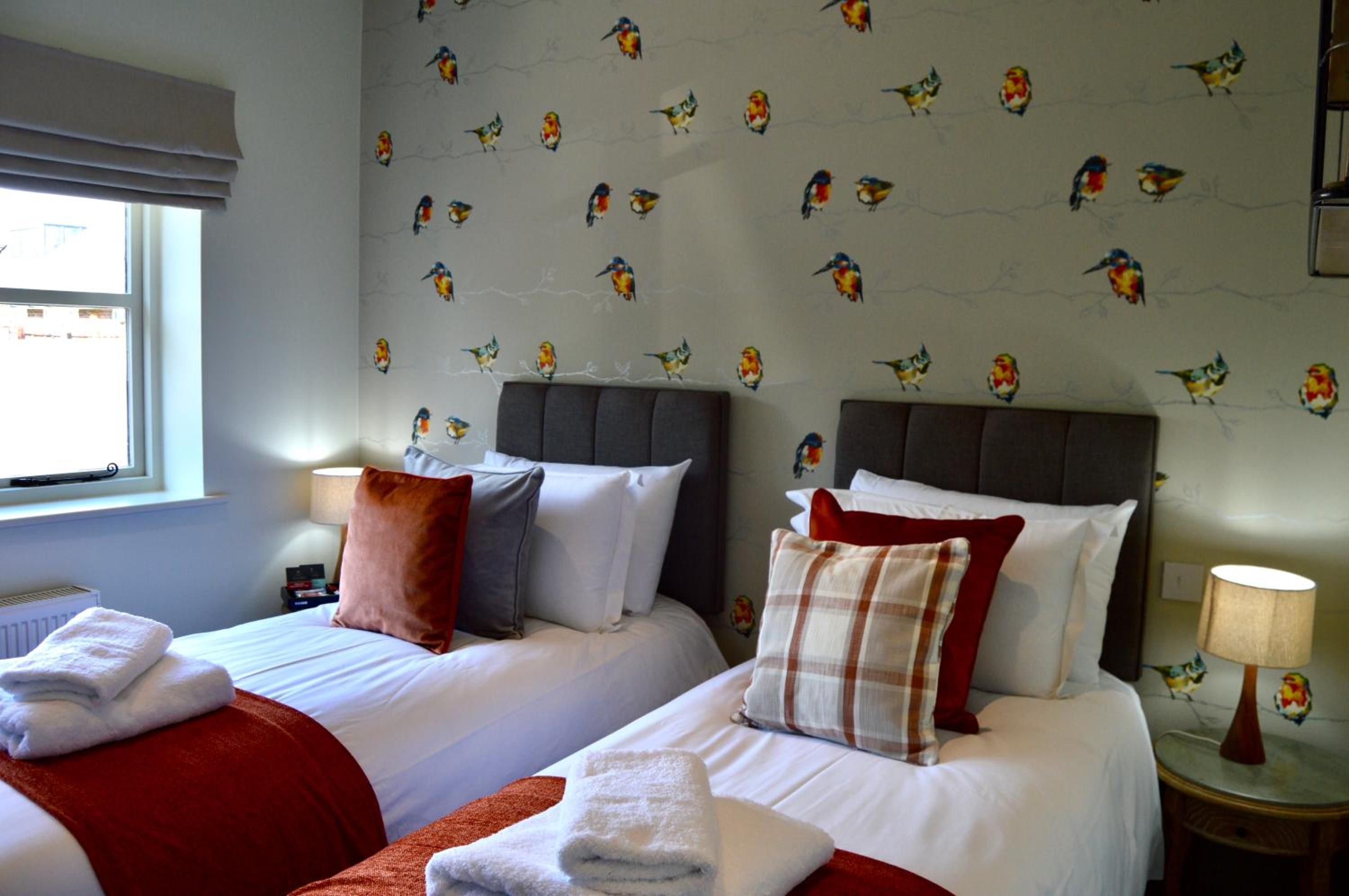 Twin Room with Private Bathroom