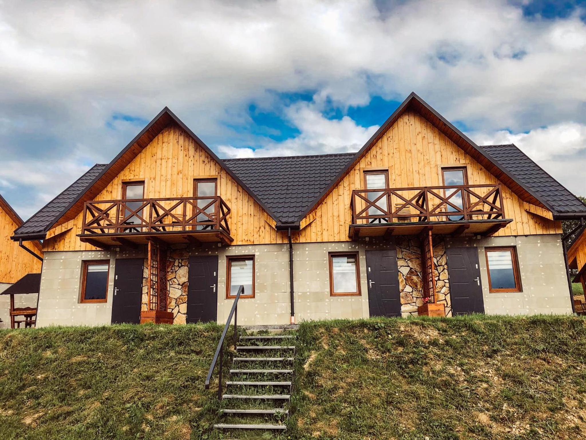 Two-Bedroom Apartment with Village and Lake View photo 2