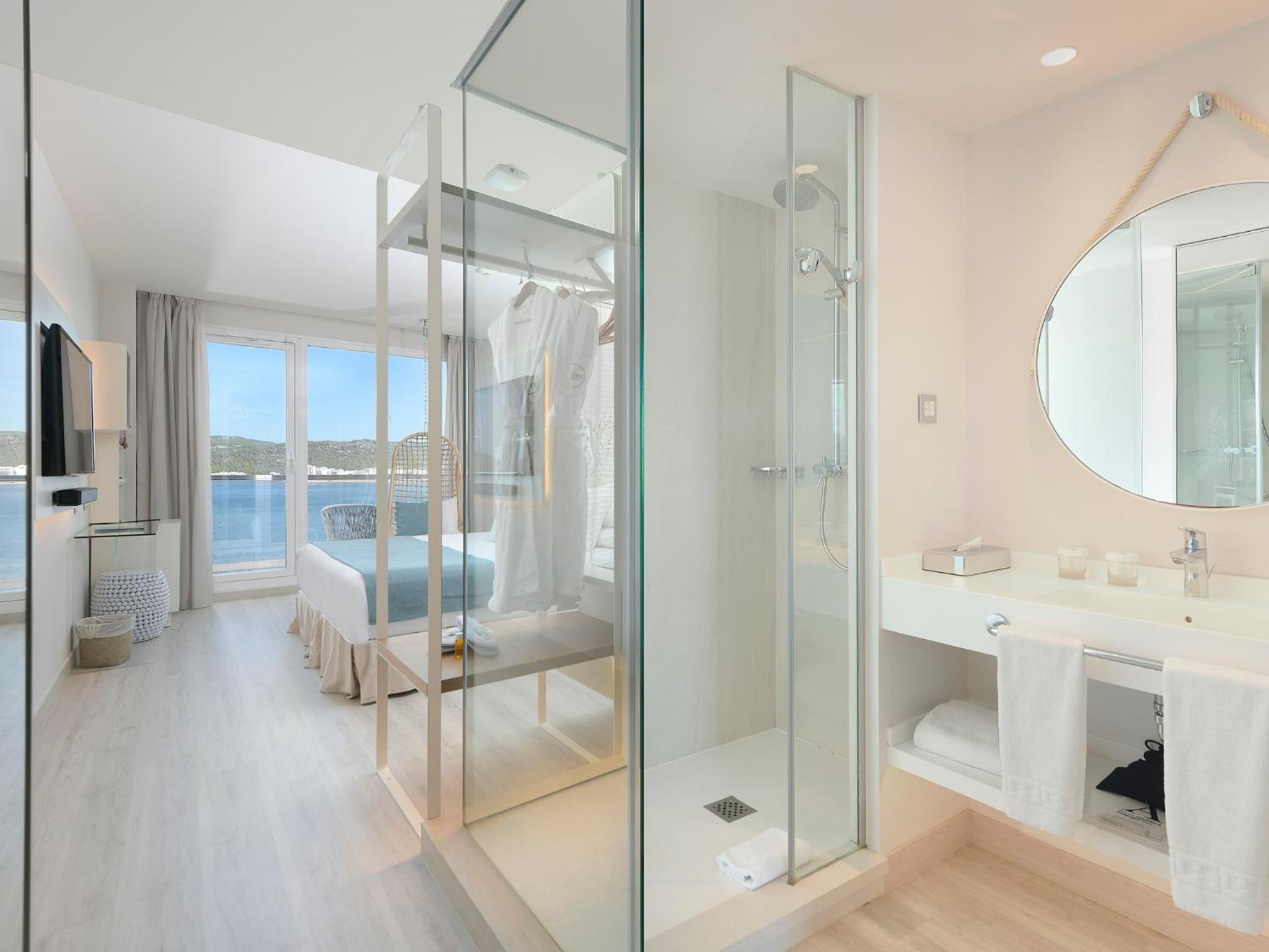 Deluxe Double or Twin Room with Ocean View The One Oh La La - Photo 2