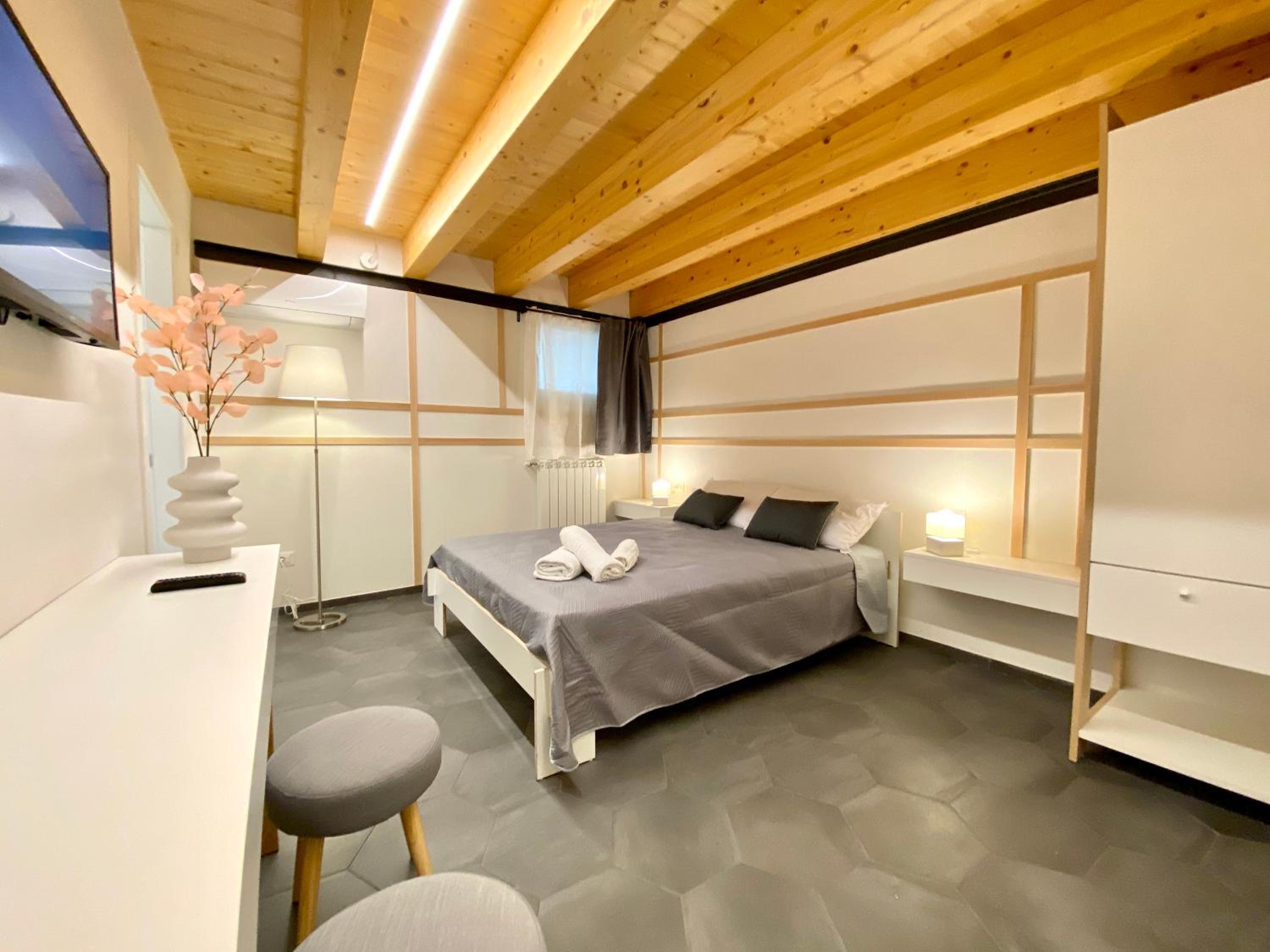 Double Room with Private Bathroom - Photo 5