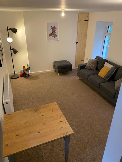 Two-Bedroom House - Photo 16