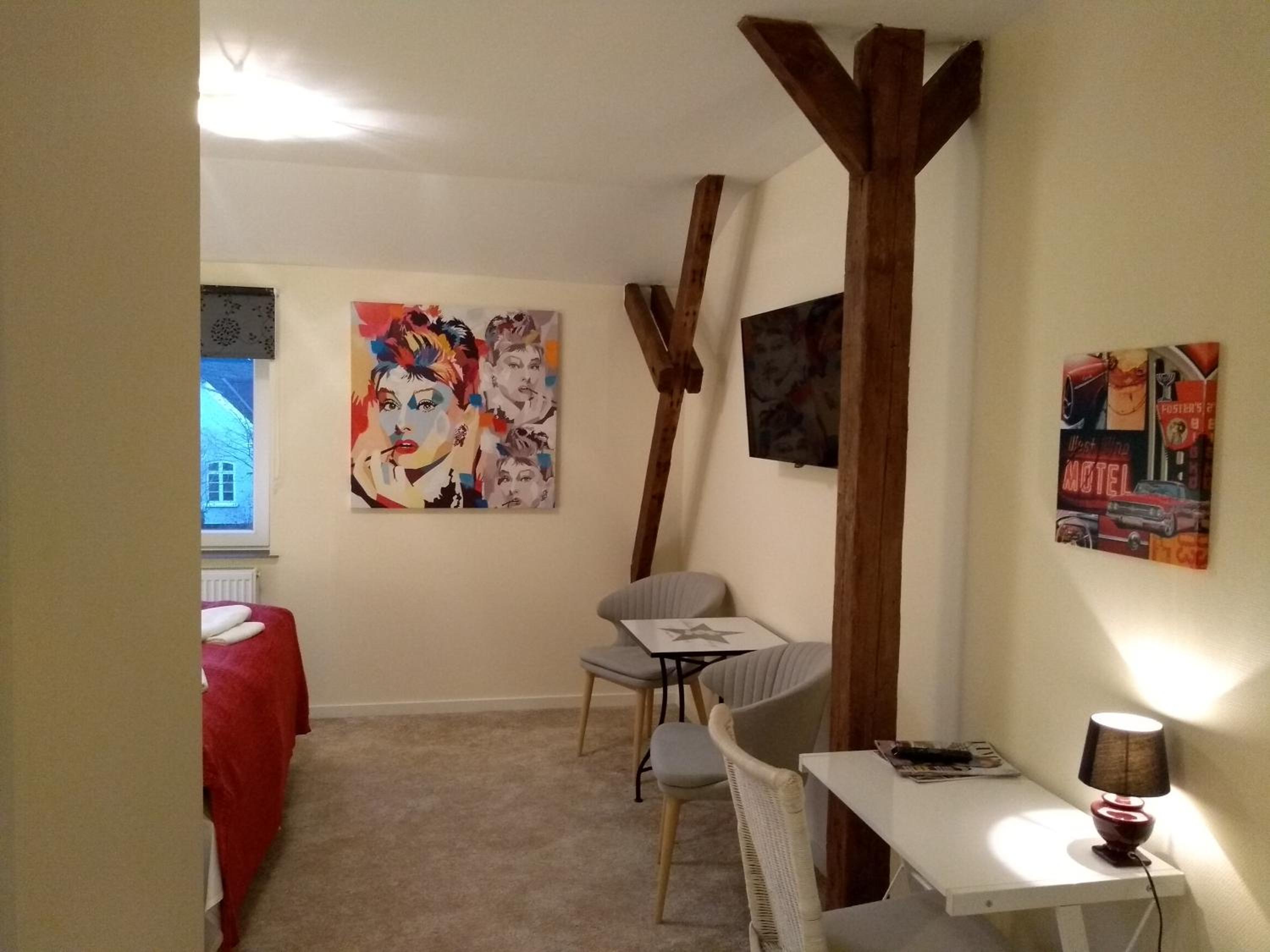 Double or Twin Room - Photo 12