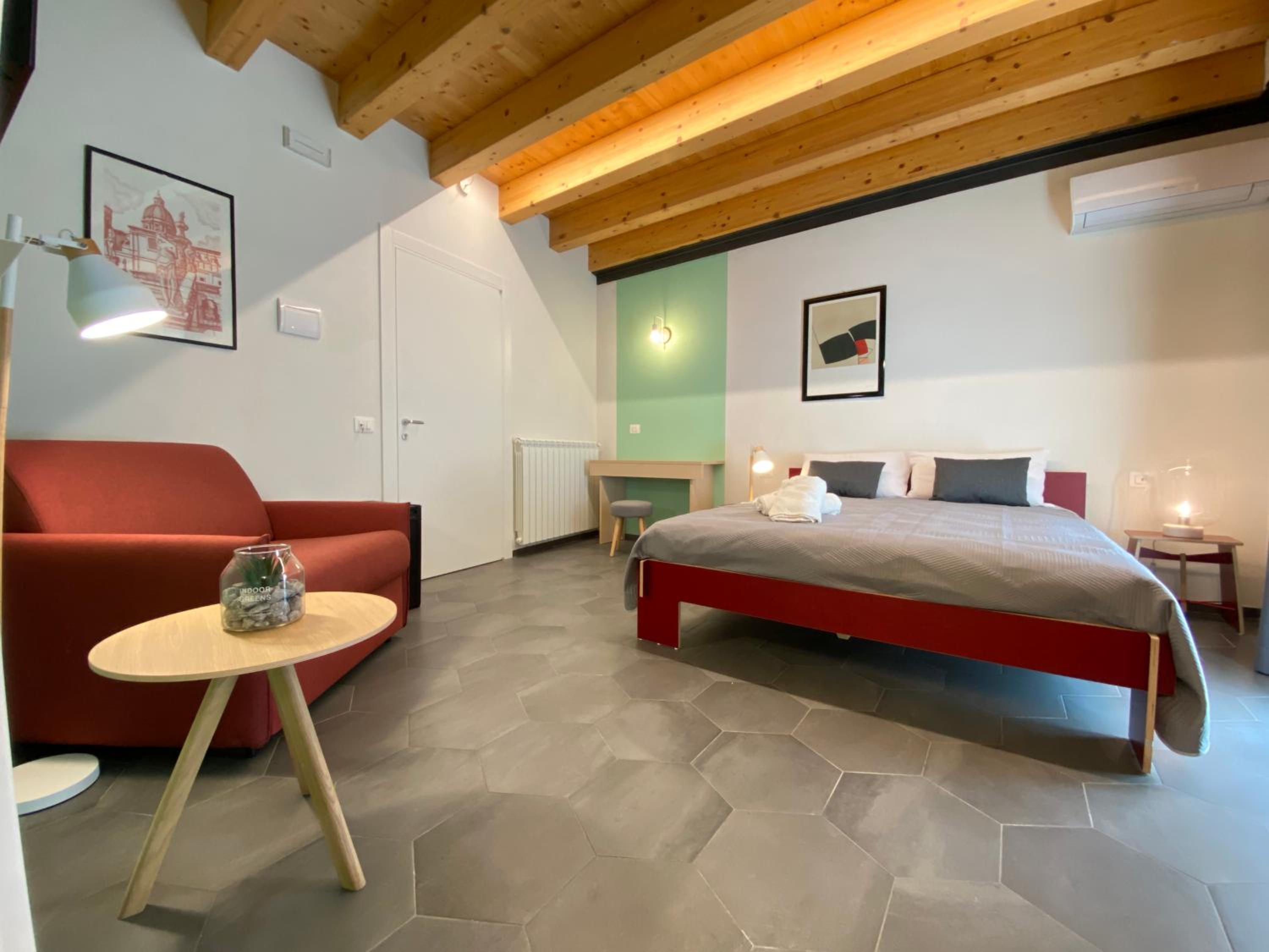 Triple Room with Private Bathroom photo 2