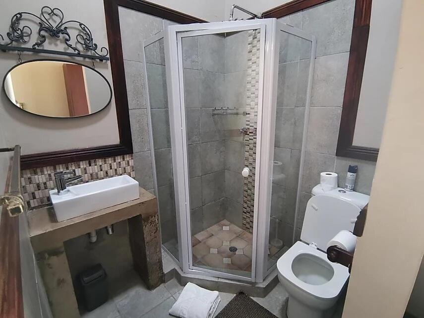 Double or Twin Room photo 2