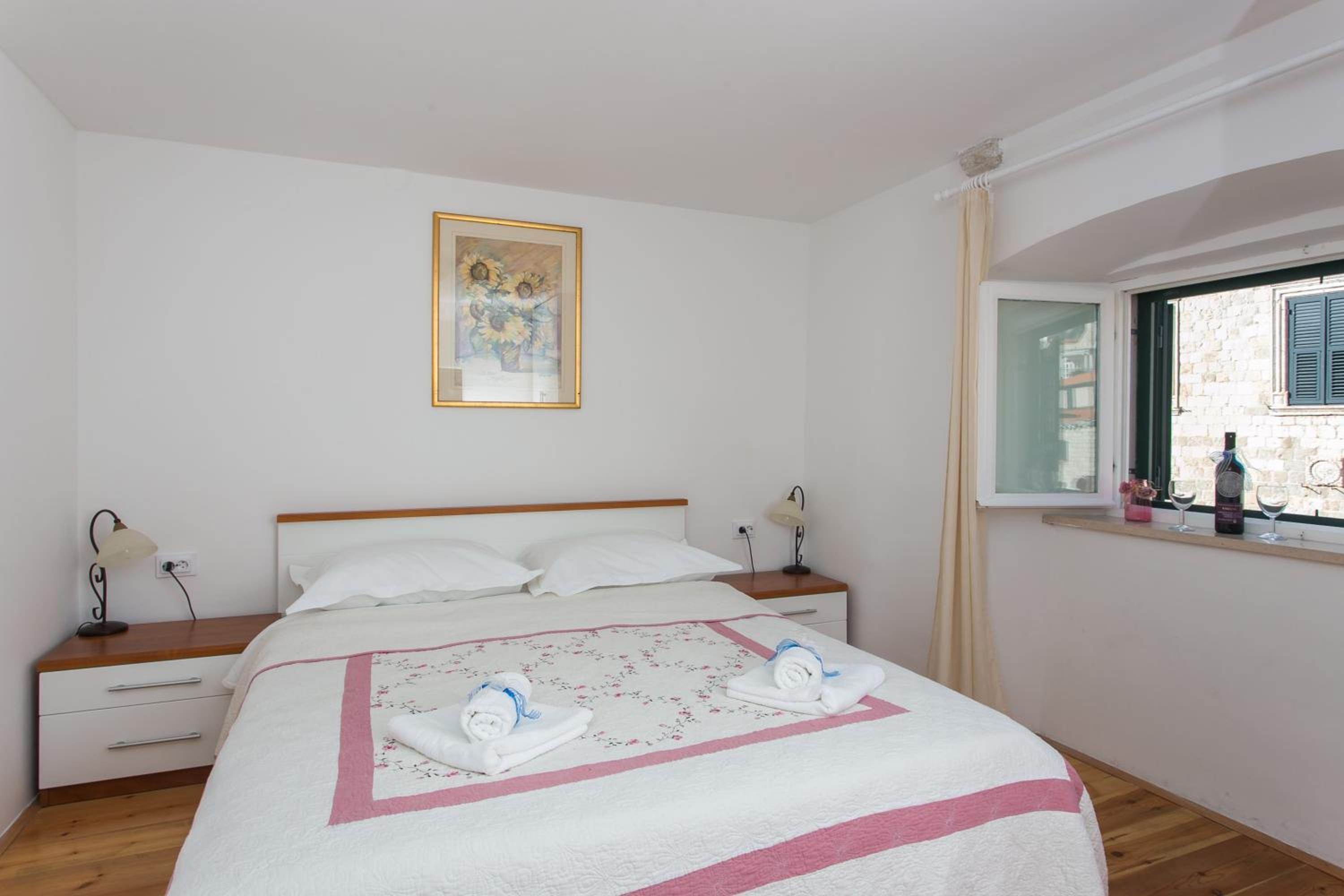 Studio Apartment with City View (Third floor)
