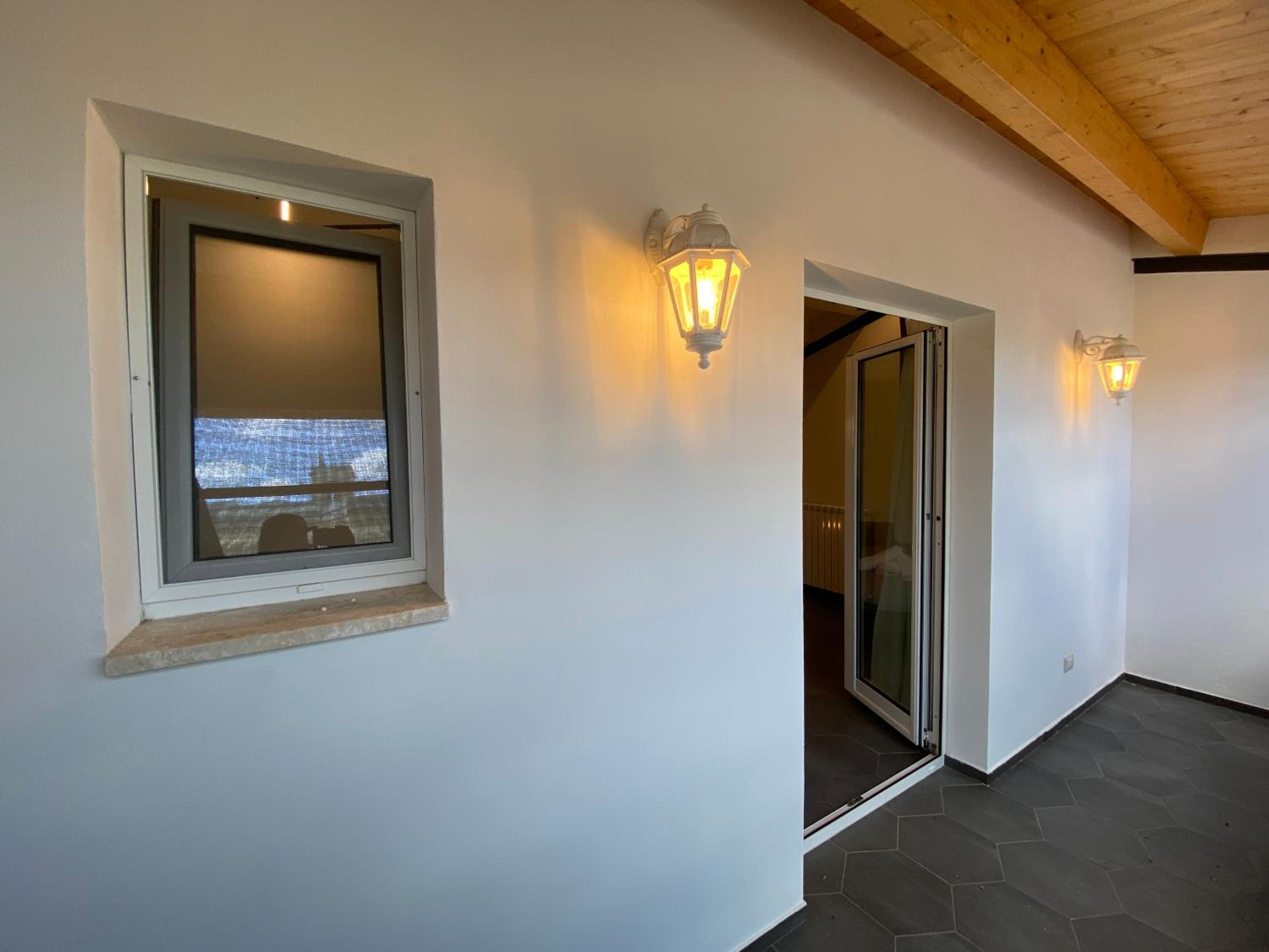 Double Room with Private Bathroom photo 2