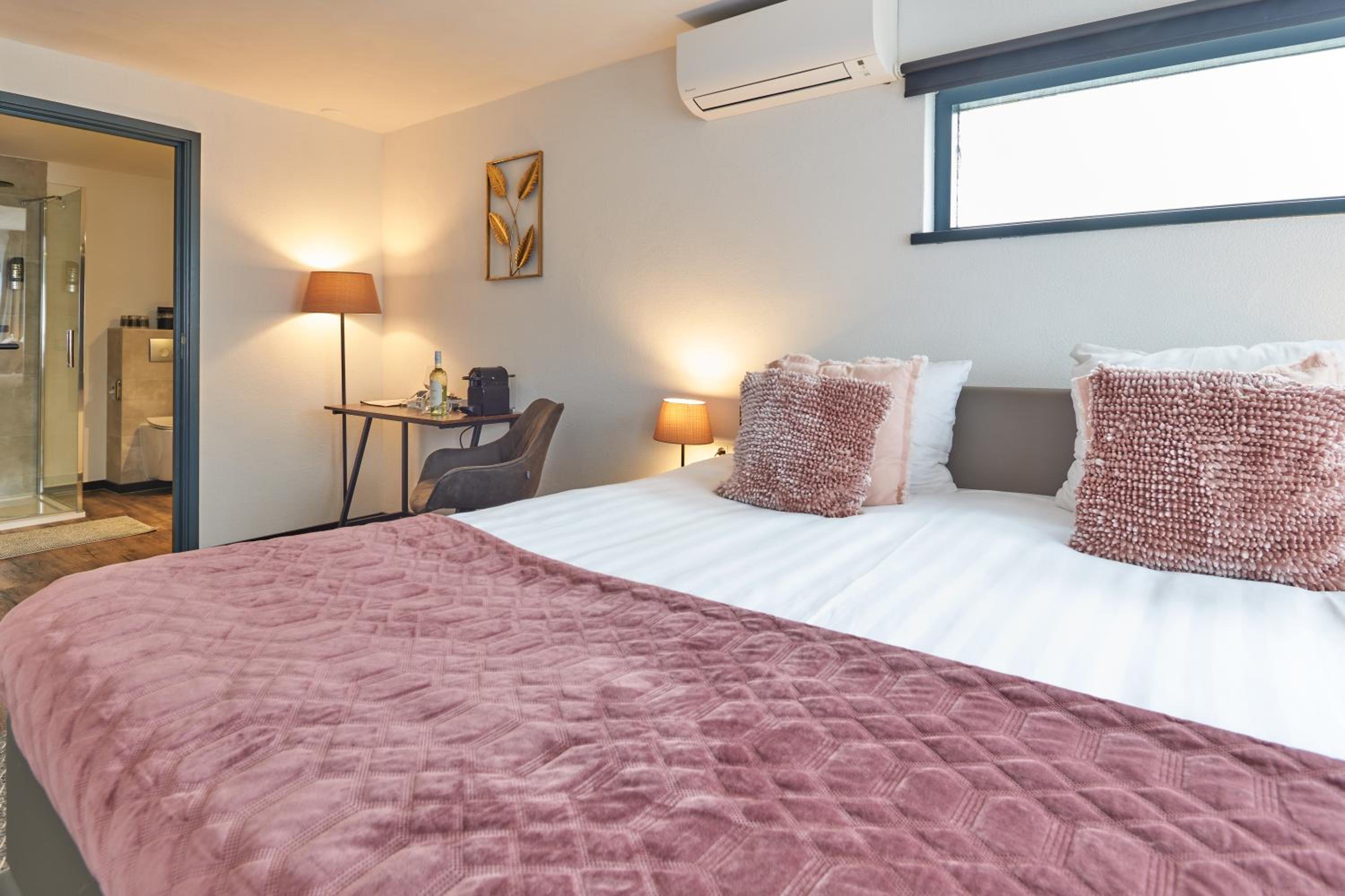 Deluxe Triple Room - Photo 2