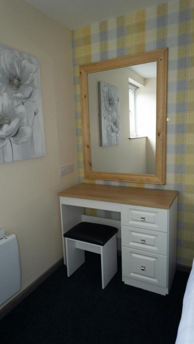 Deluxe King Room - Photo 1